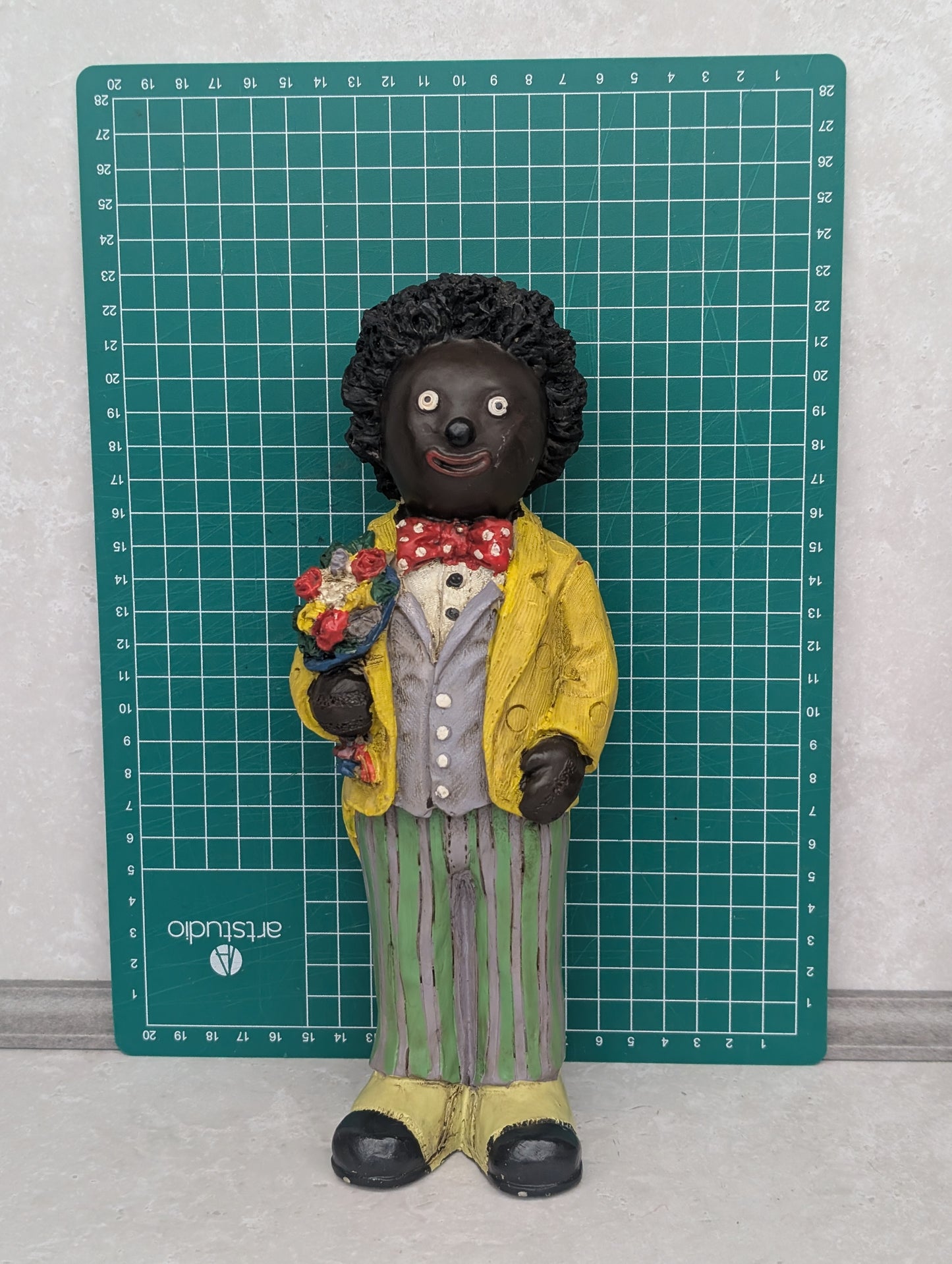 Large Shudehill Golly with Flowers