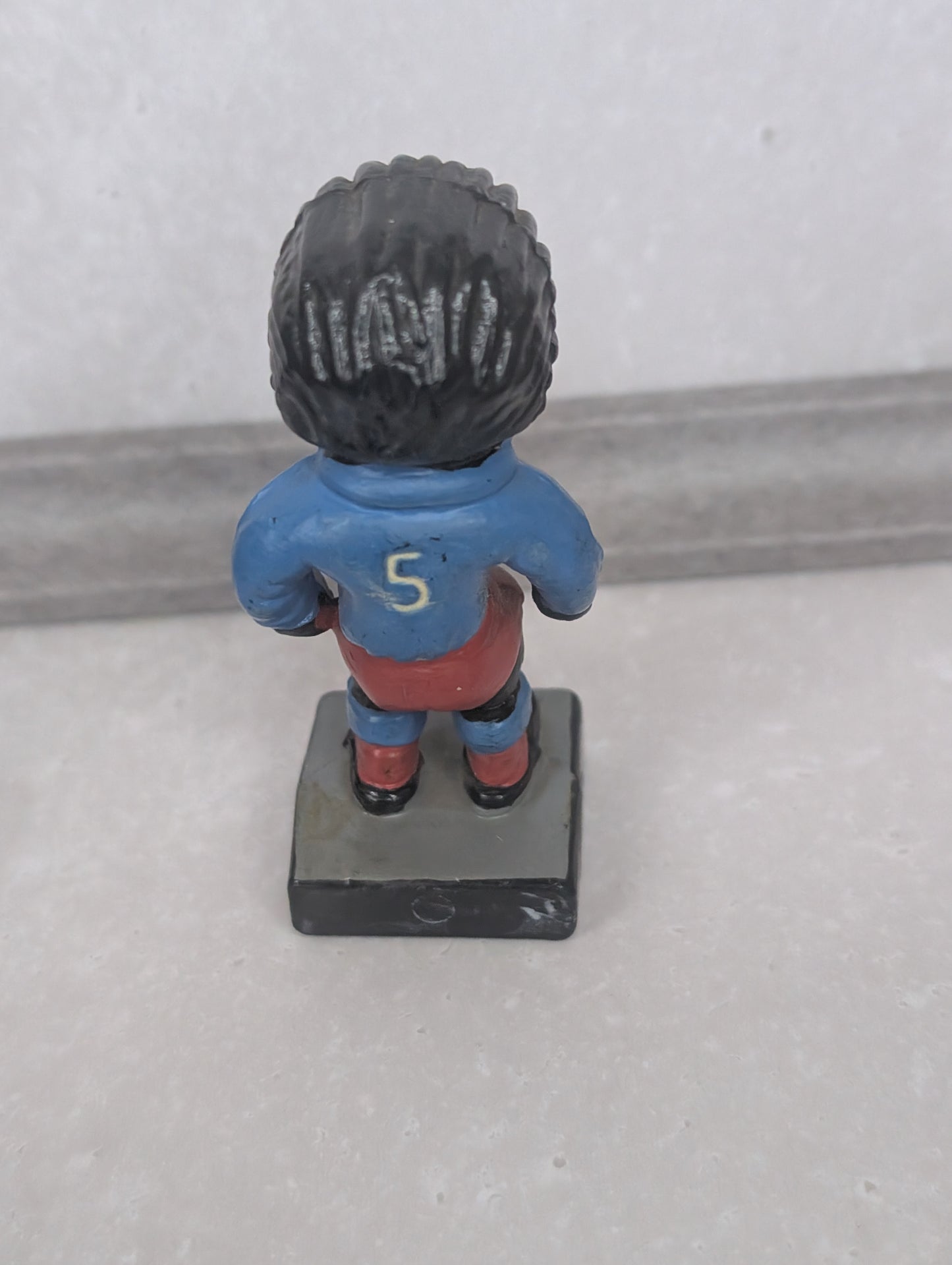 Plastic Footballer No5 Solid Base