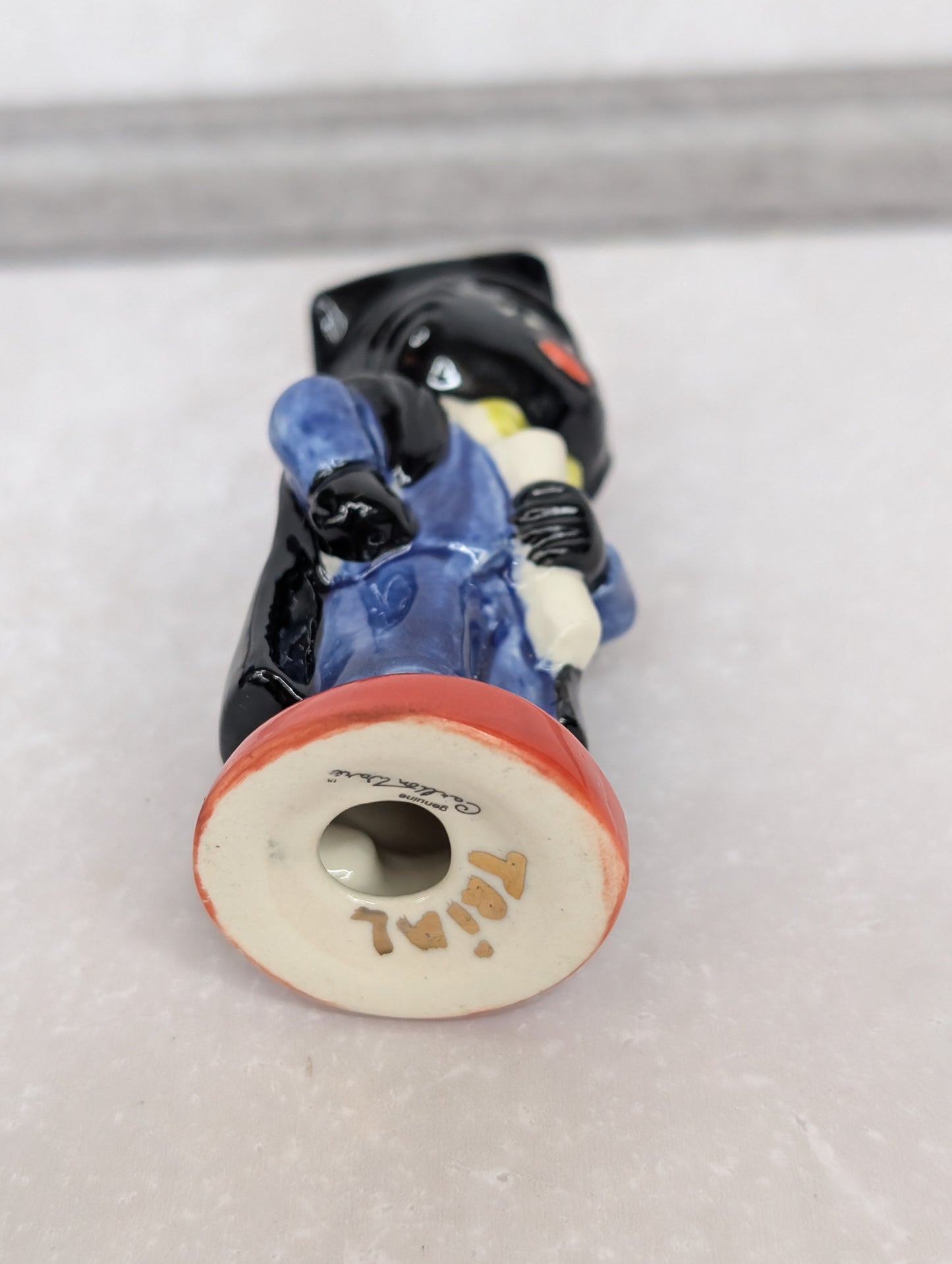 Small Red Base Graduate Trial by Carltonware