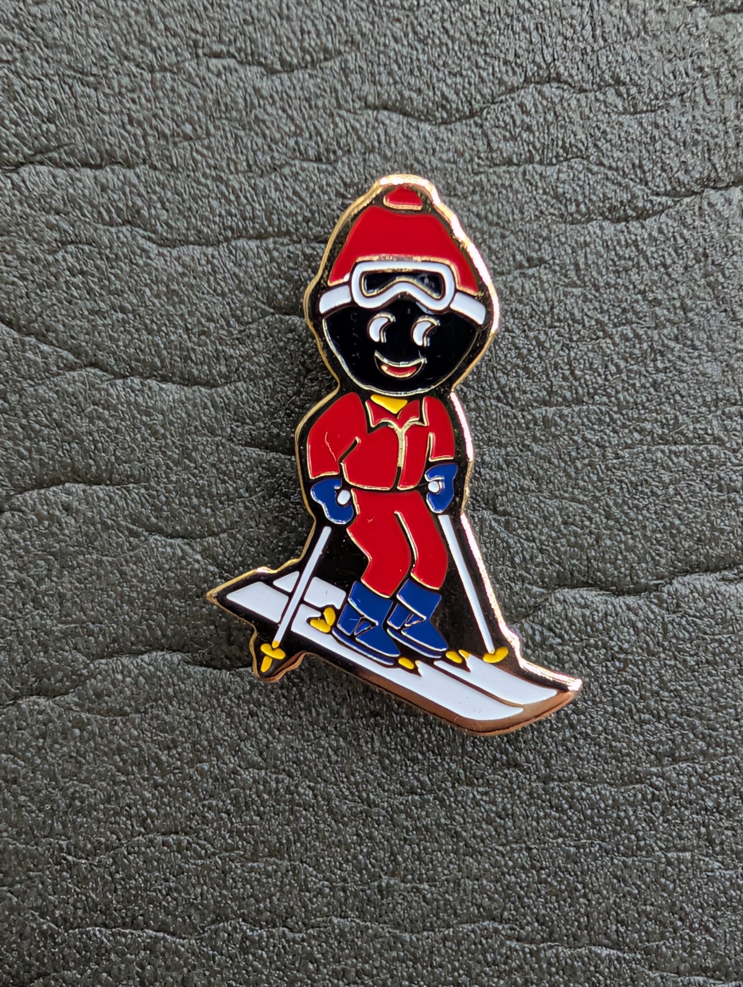 1990 Robertsons Skier Badge START PRICE £1