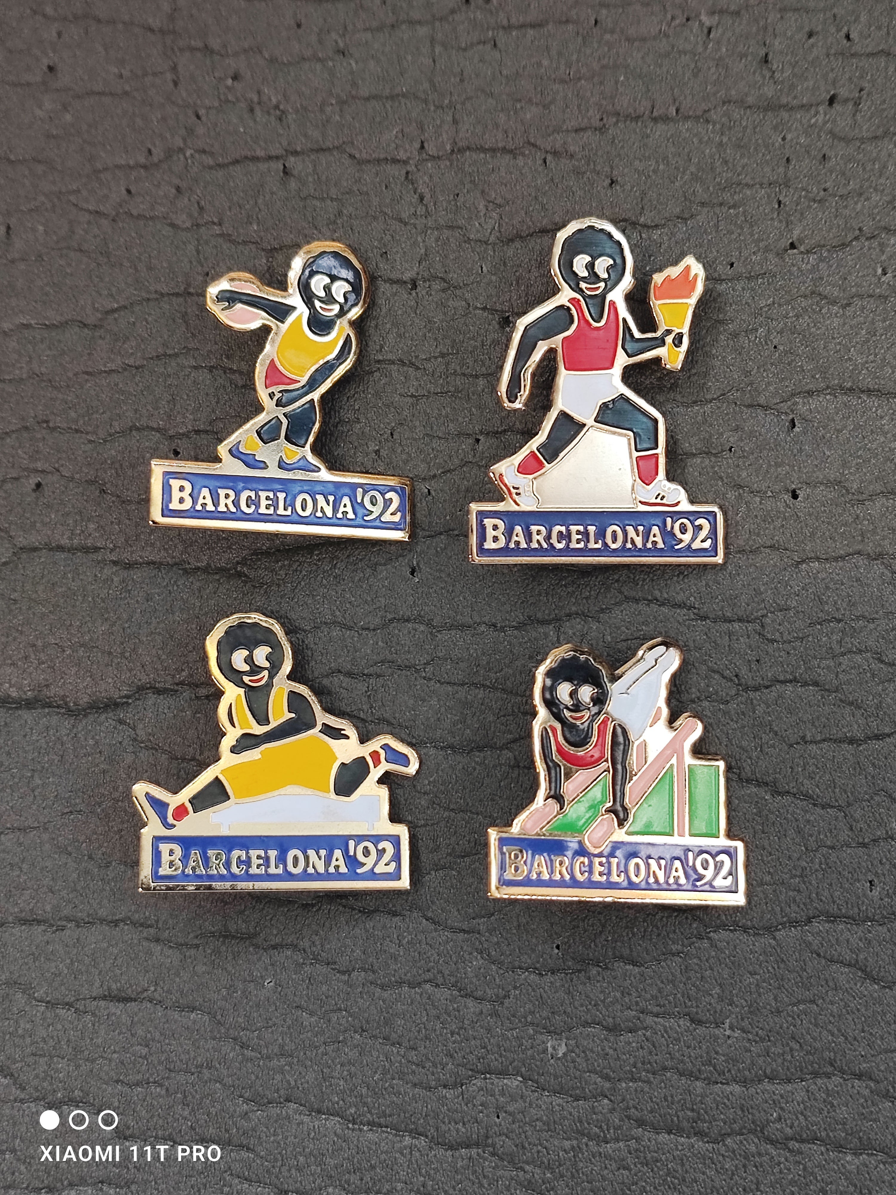 1992 USA Barcelona 92 Olympic Rings Pin Badge Multi Color & White Enamel. B
