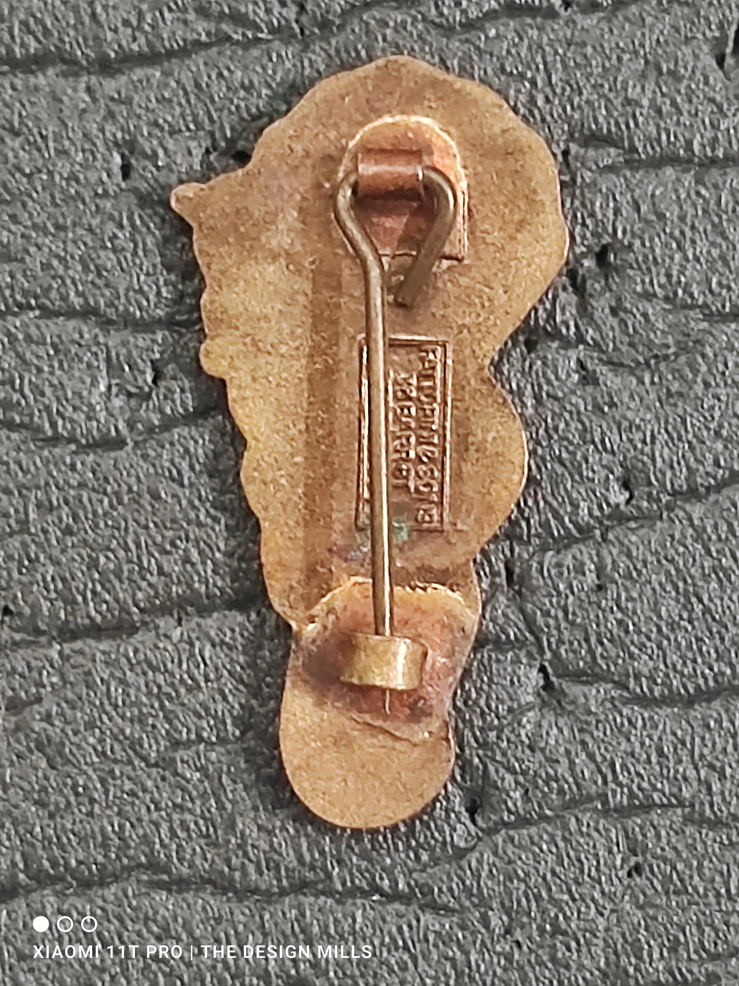 Bagpiper - Fattorini Unenamelled Bag Variant