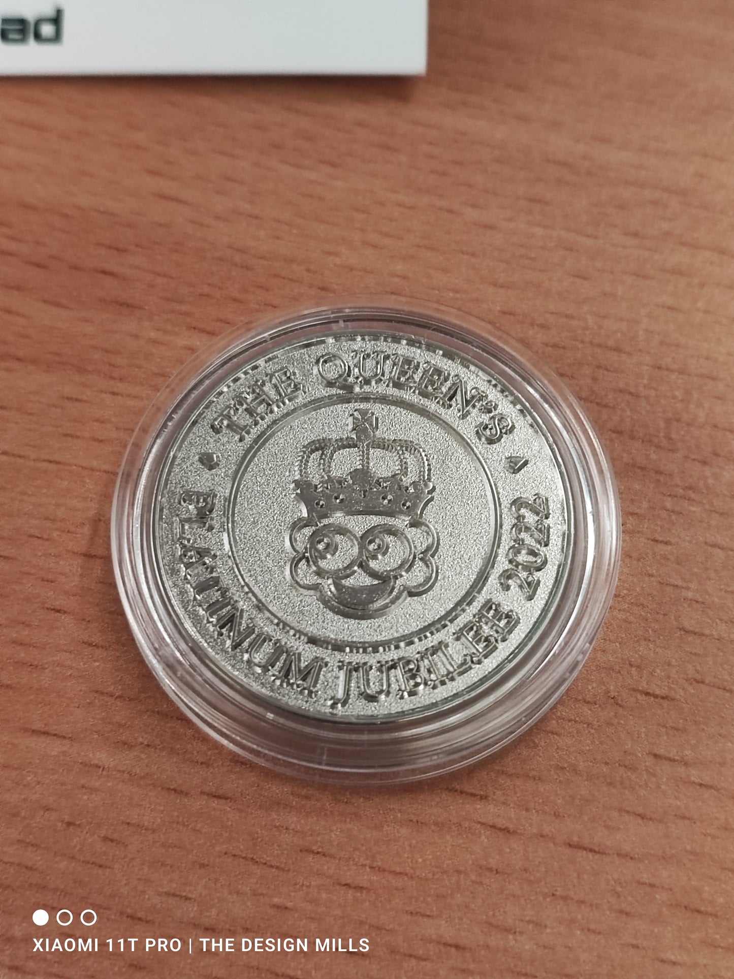 Queen's Platinum Jubilee Coin image - GollyBadges.com