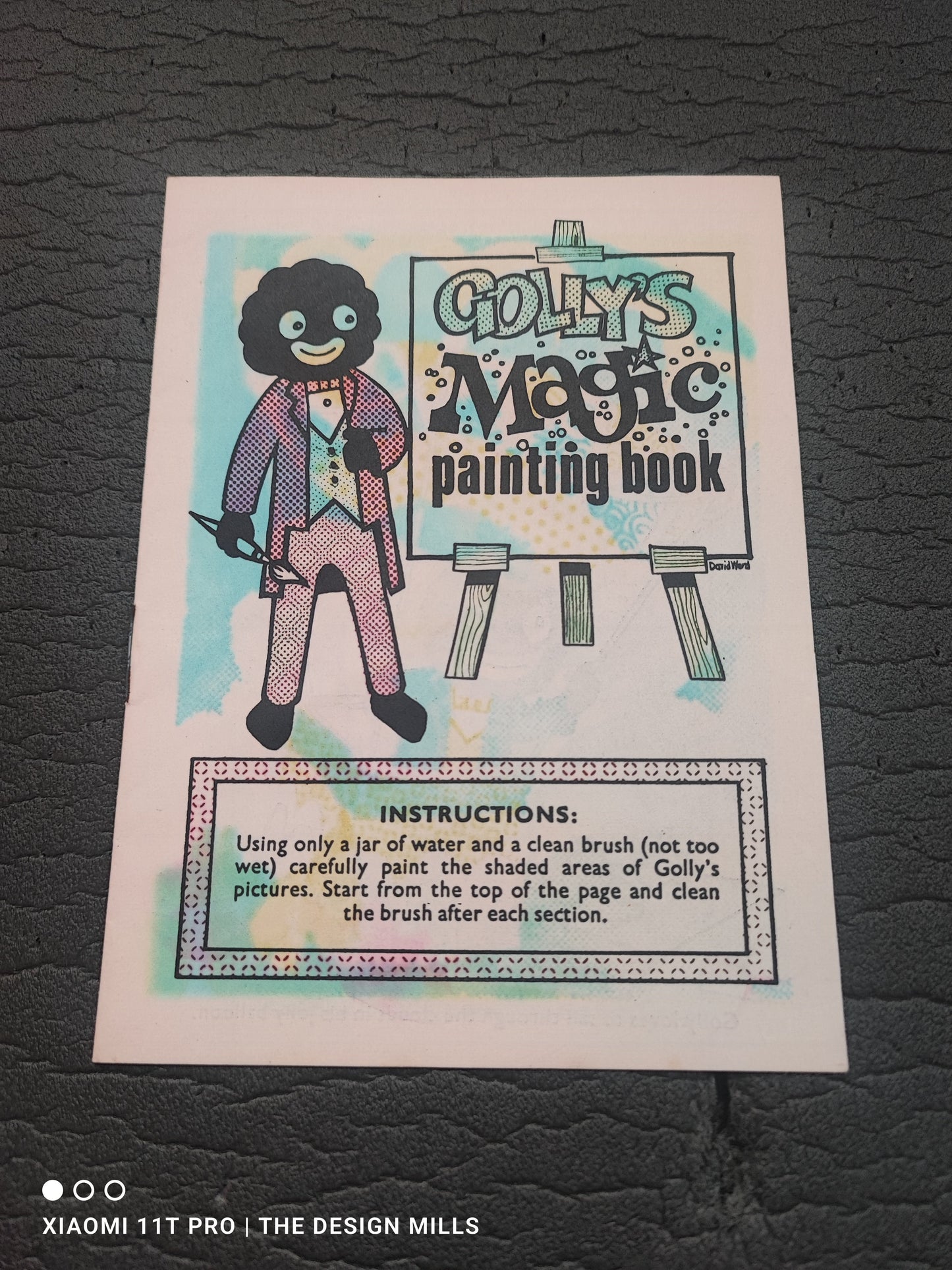Robertsons Golly Magic Painting Book