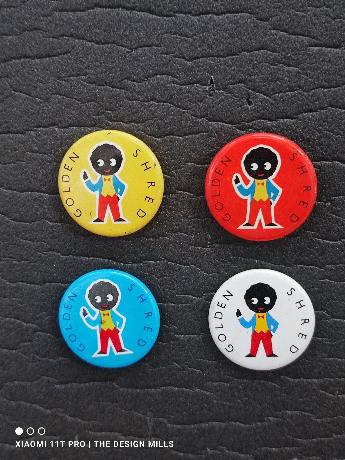 Set of 4 1970s OAR Button Badges