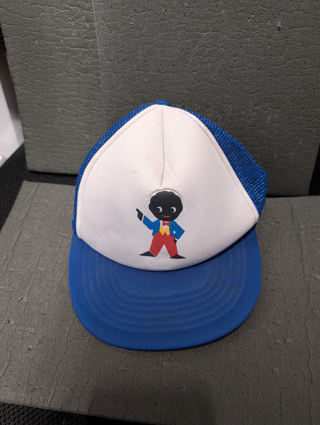 1980s Robertsons Cap – GollyBadges.com