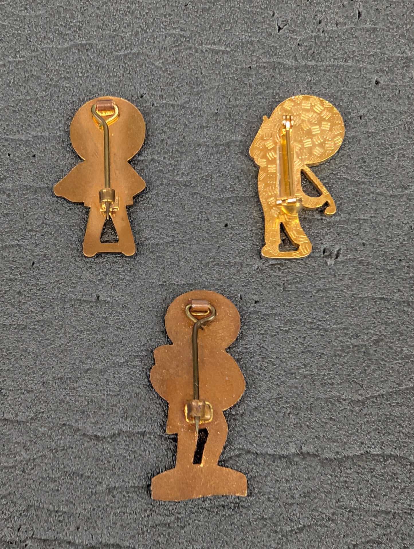 3 x Non Robertsons Badges