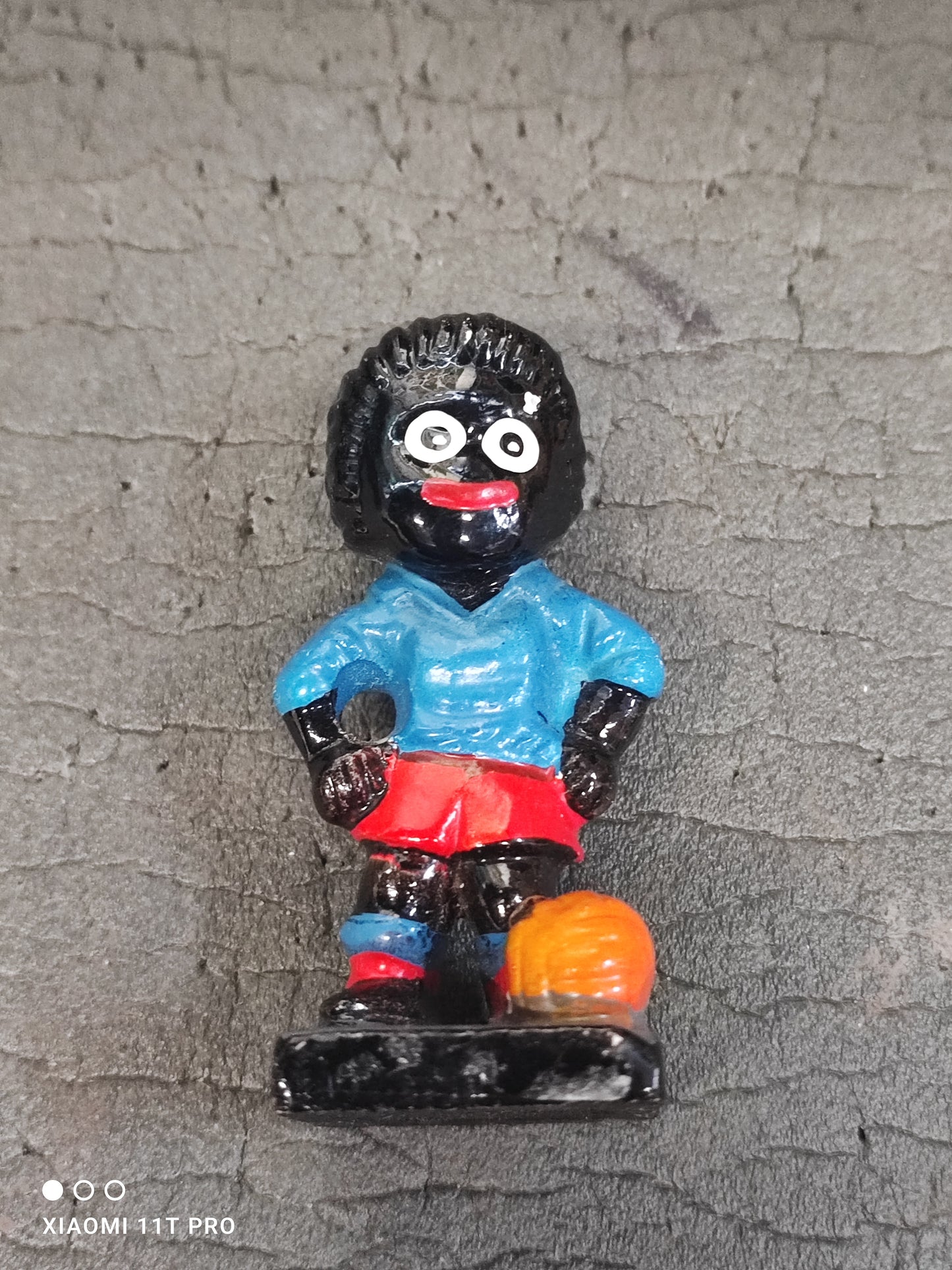 Chalk Footballer No11