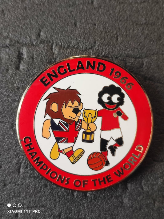 England 66 Champions Of The World Large Badge Golly With World Cup Willie - Very Large