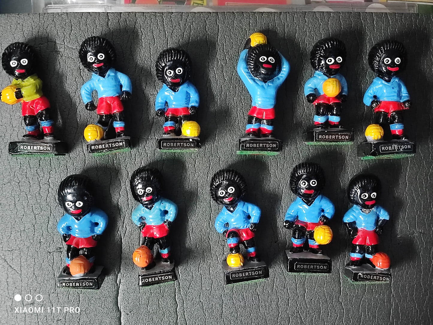 Full Set of 11 Footballers