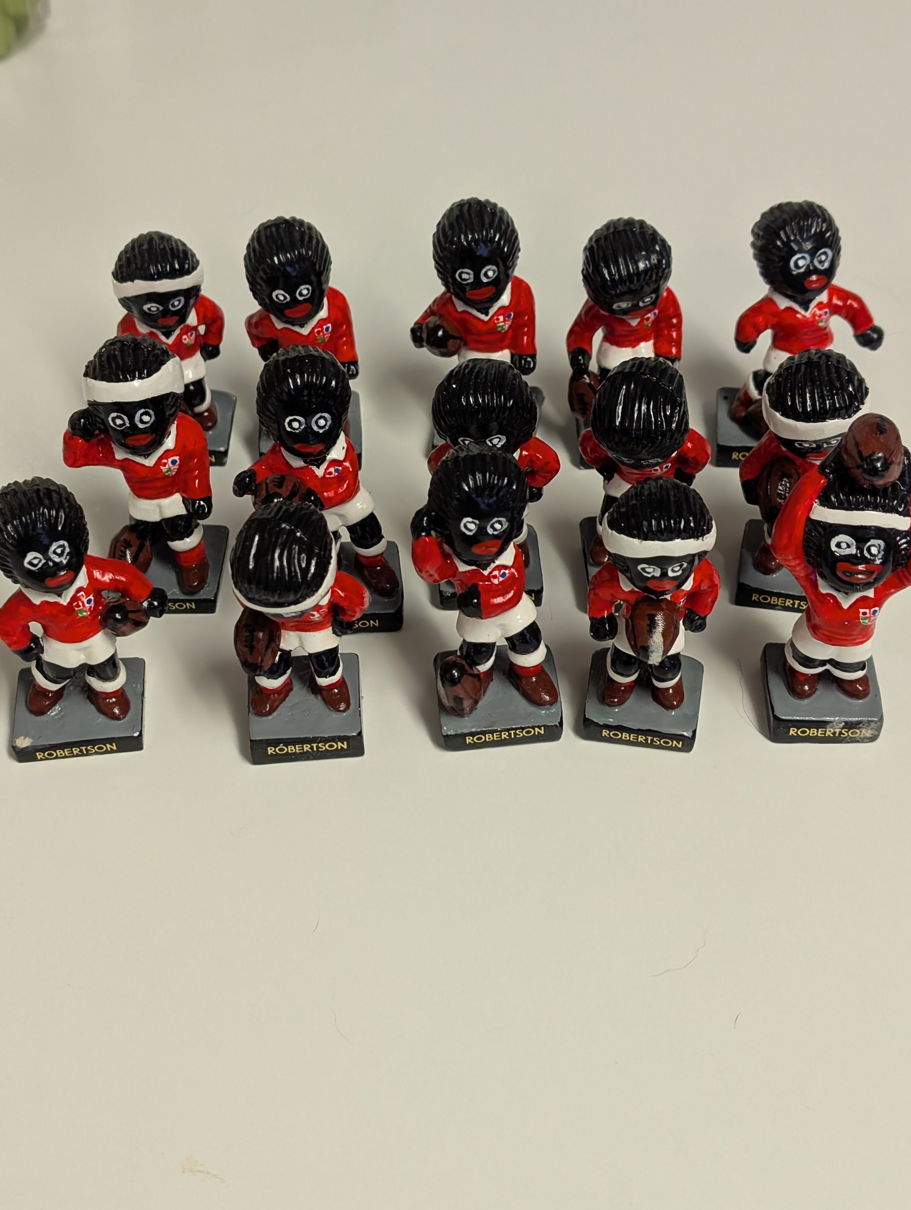 Full Set of 15 England Rugby Non Robertsons Figures – GollyBadges.com