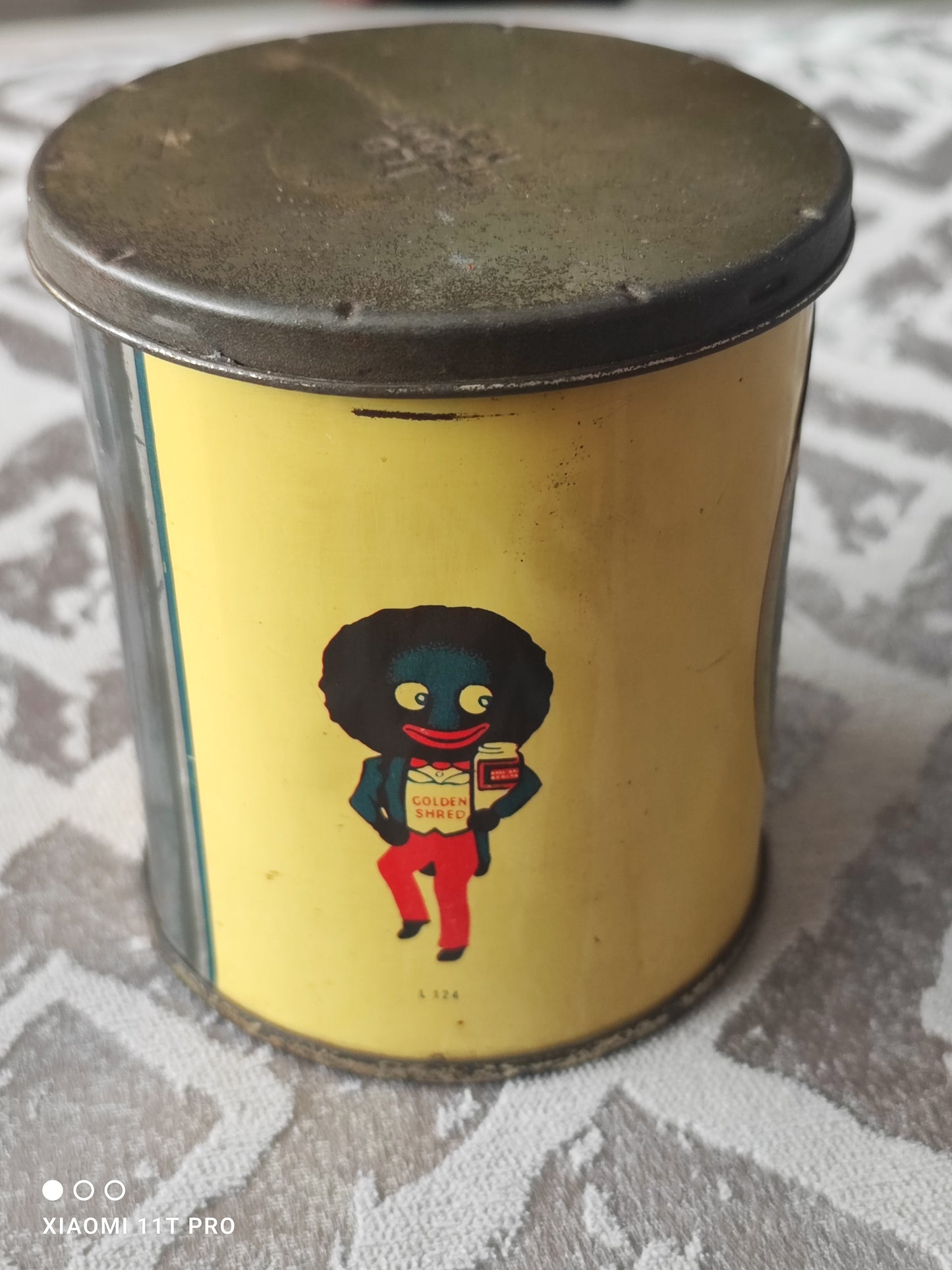 Genuine PreWar Robertons Tin