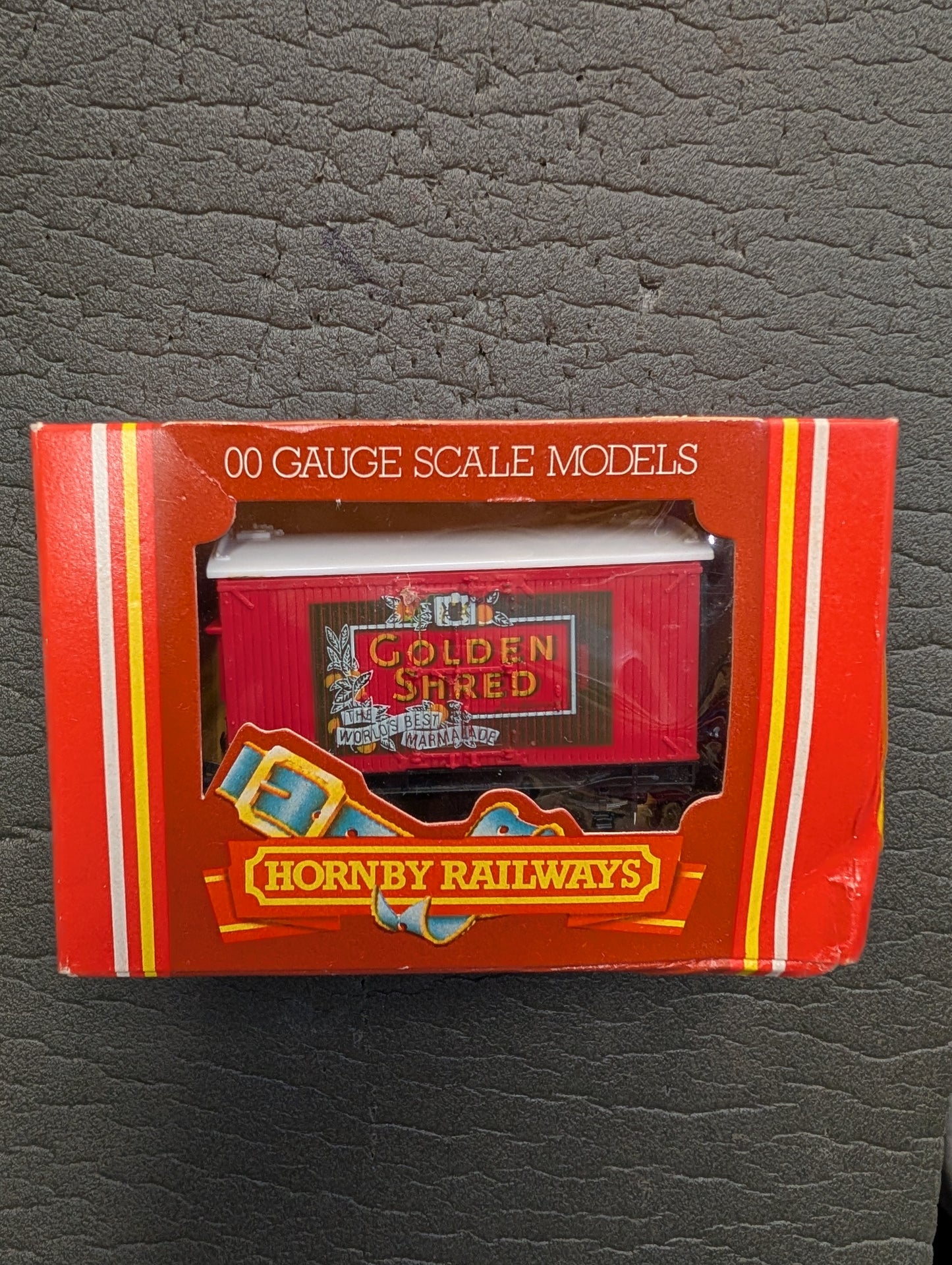 Golden Shred Train Carriage by Hornby Railways