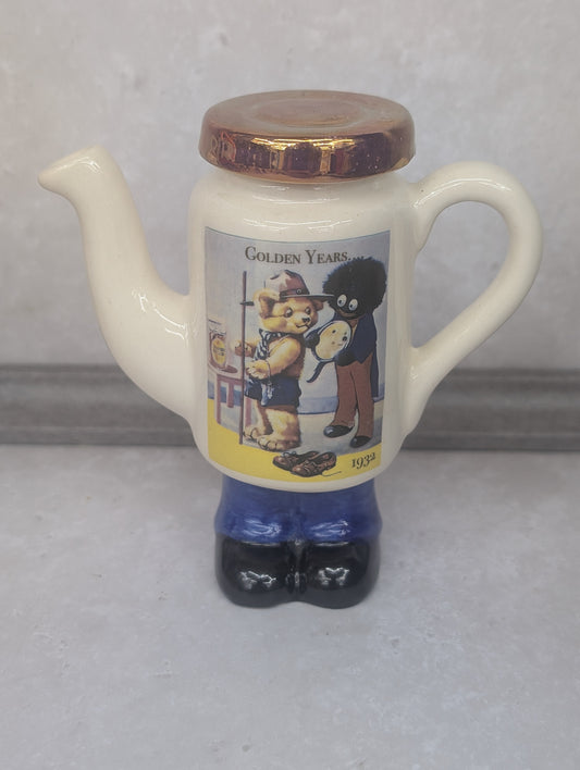 Golden Years Walking Teapot by Carltonware