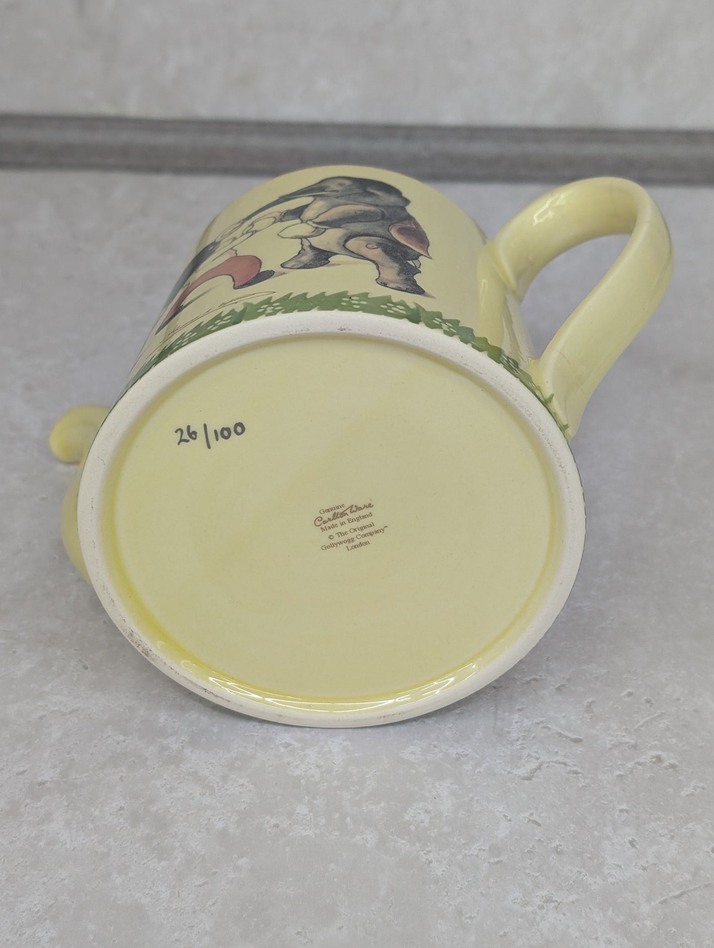 Golly Boxing Elephant Teapot by Carltonware (damage)