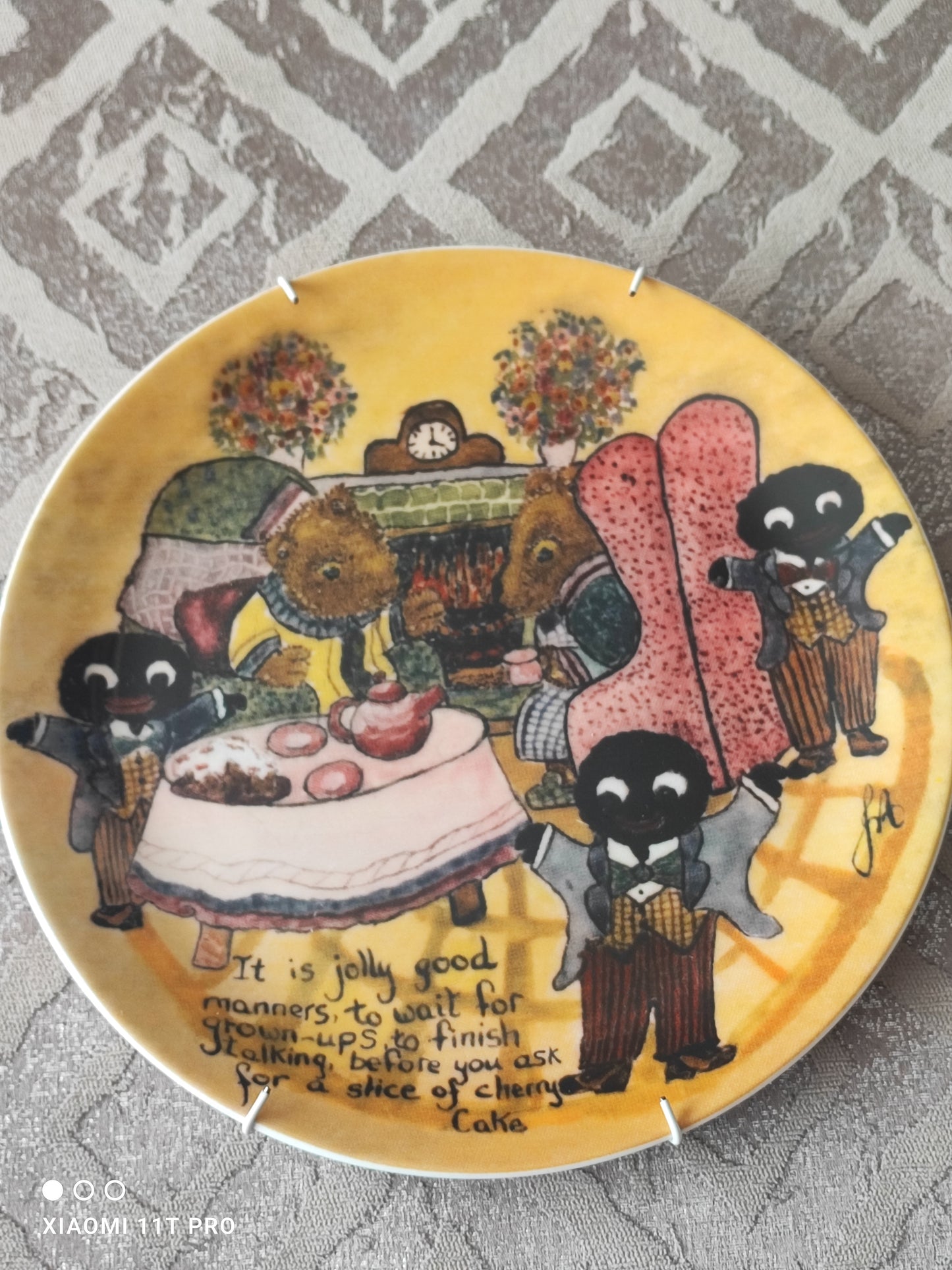 Golly Plate by Joan Allen