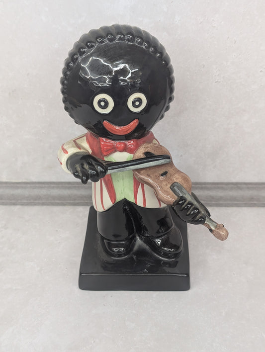 Large Show Special Violinist by Carltonware