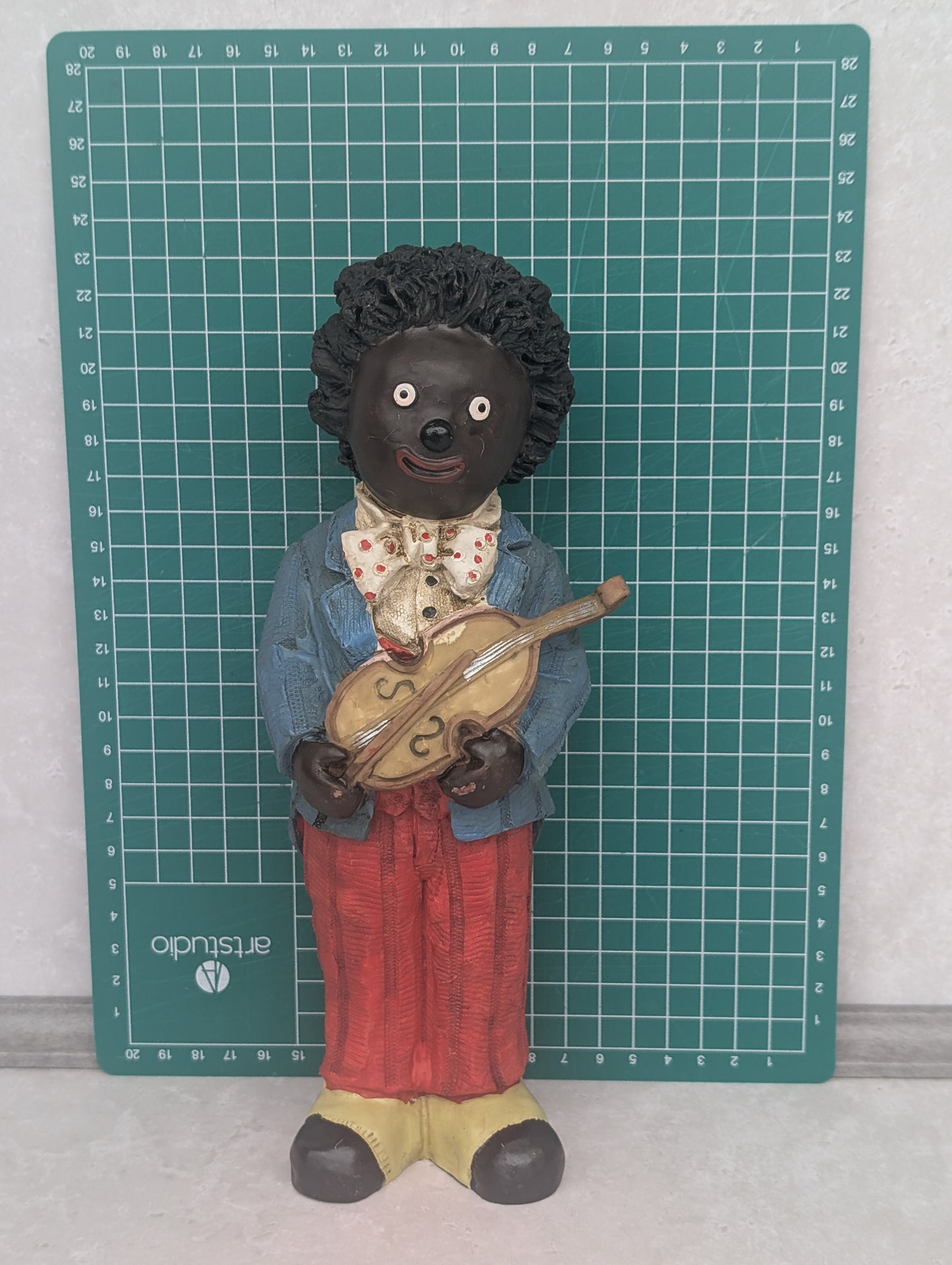 Large Shudehill Golly with Violin