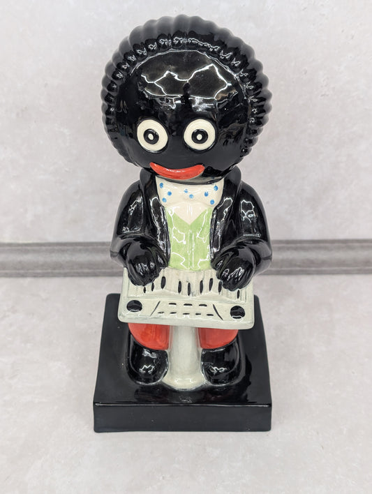 Large Trail Keyboard Player by Carltonware