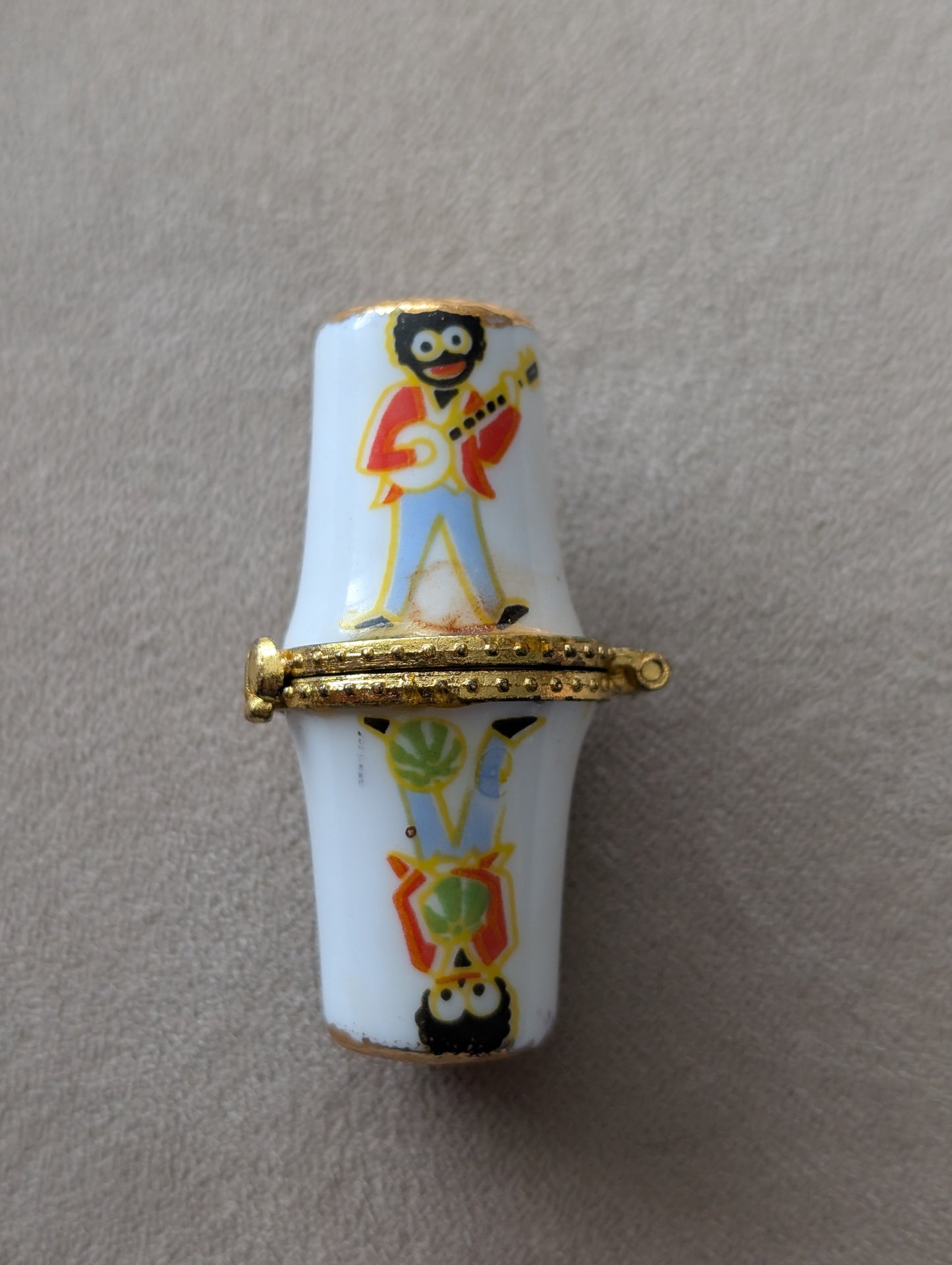 Miniature China Trinket Box/Jointed Thimbles