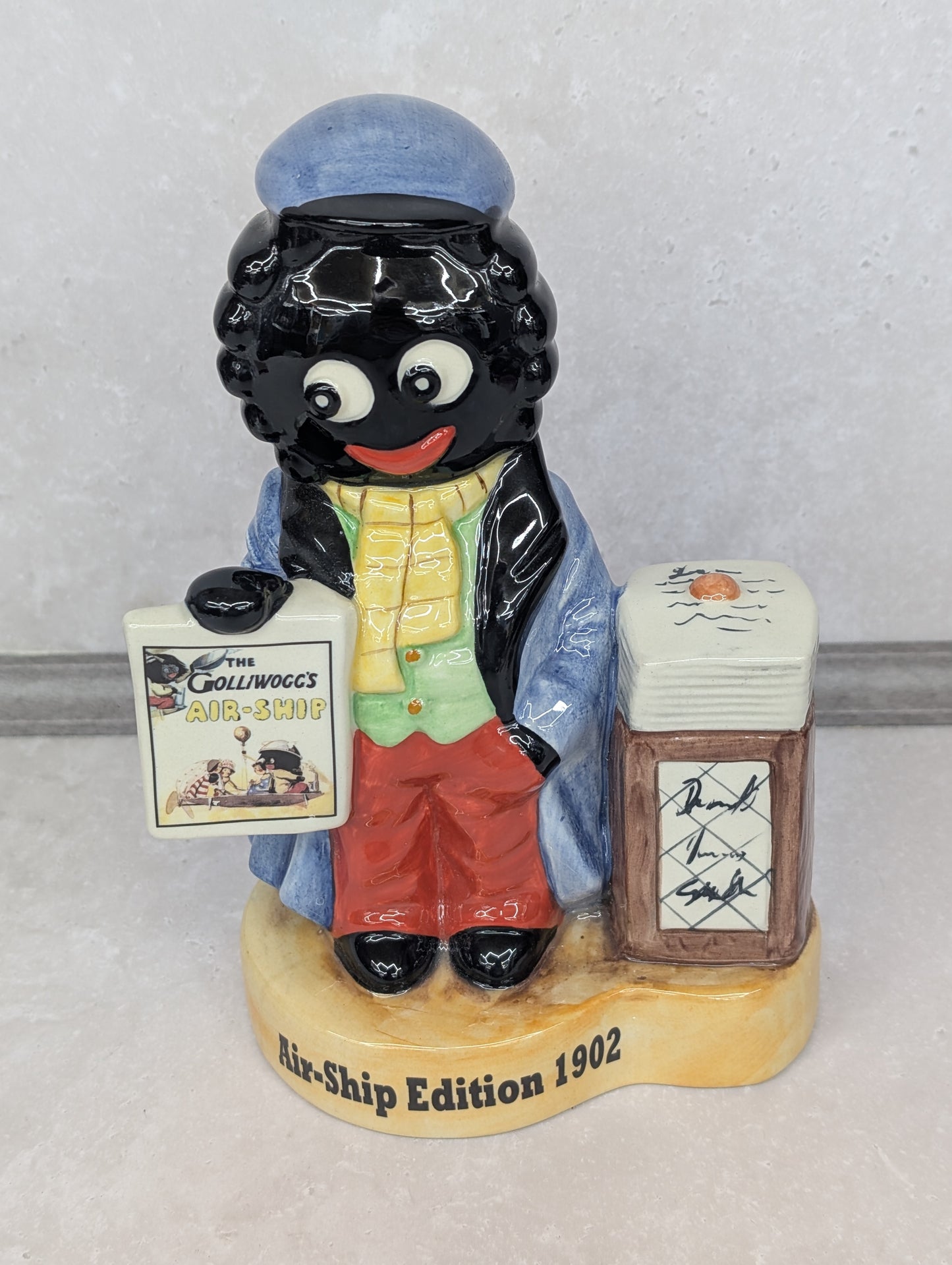 Newspaper Vendor Air Ship by Carltonware