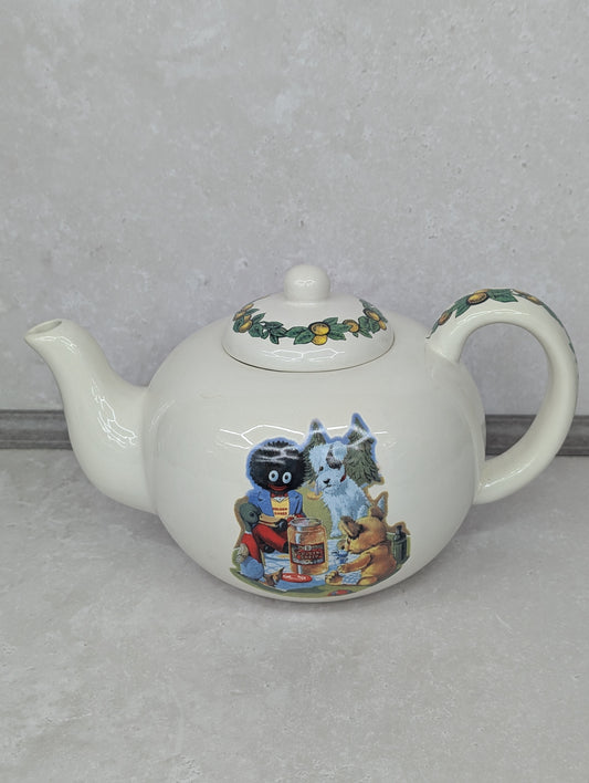 Picnic Scene Teapot by Robert Opie