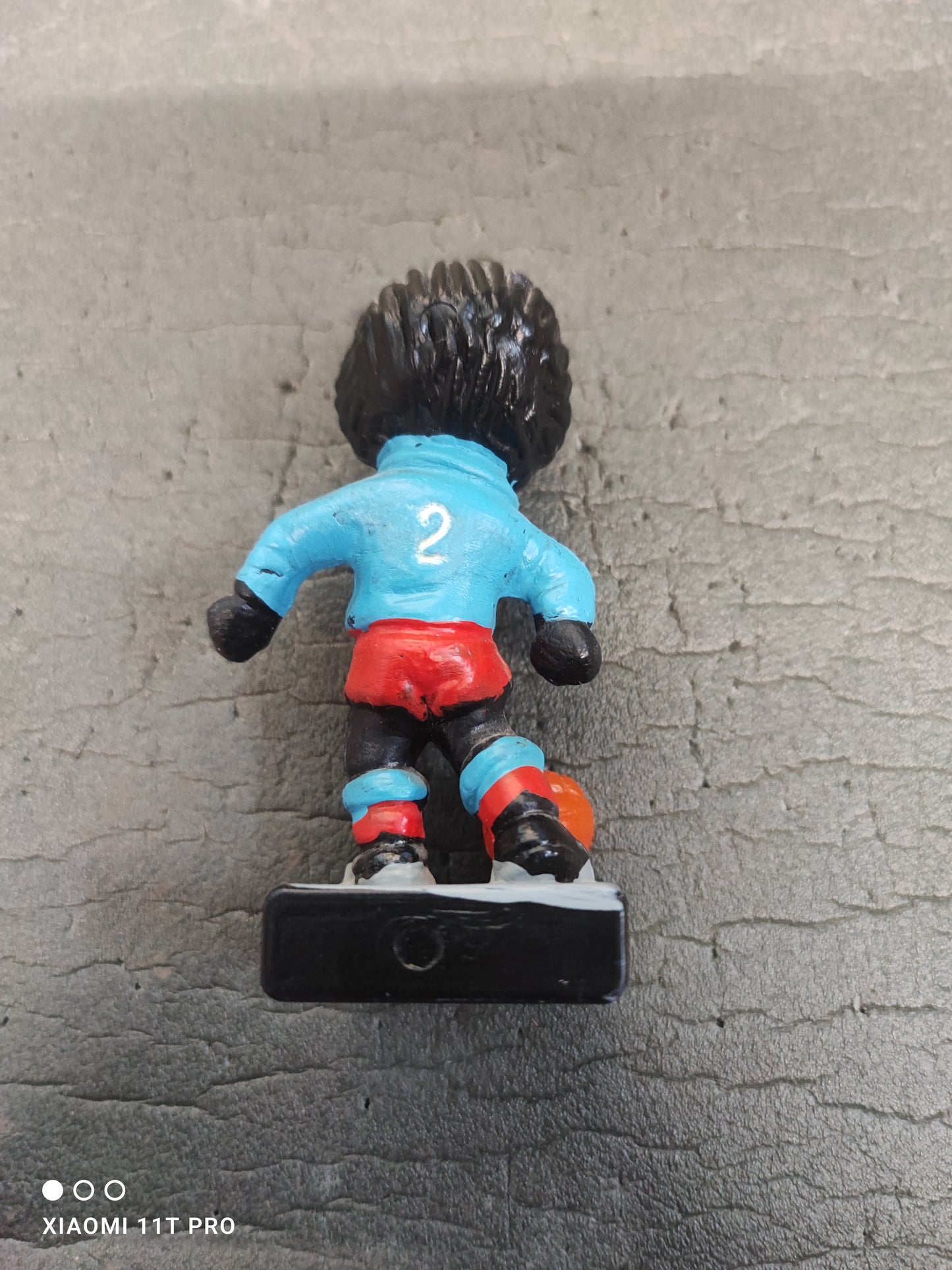 Plastic Footballer No2 Solid Base