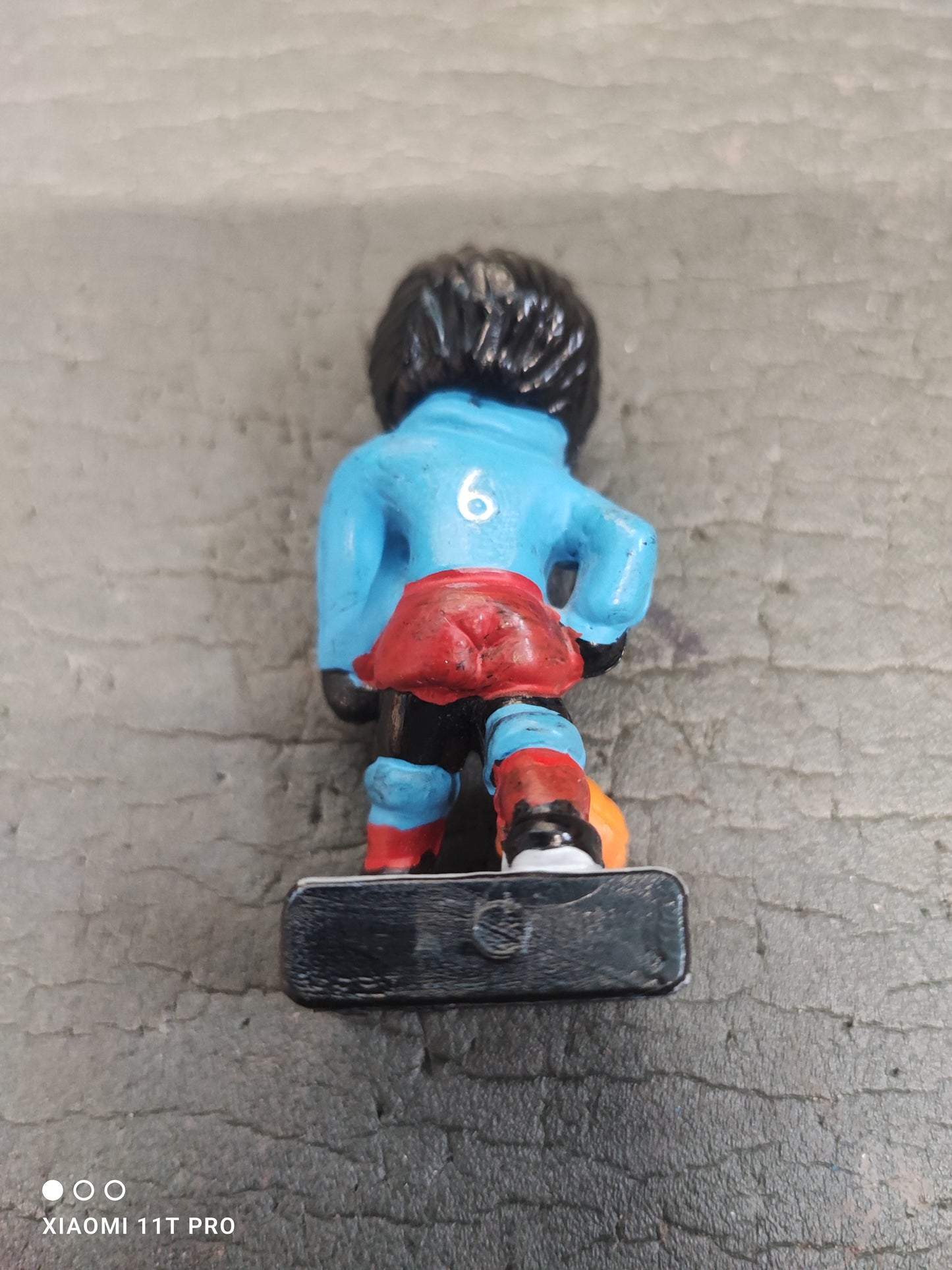 Plastic Footballer No6 Solid Base