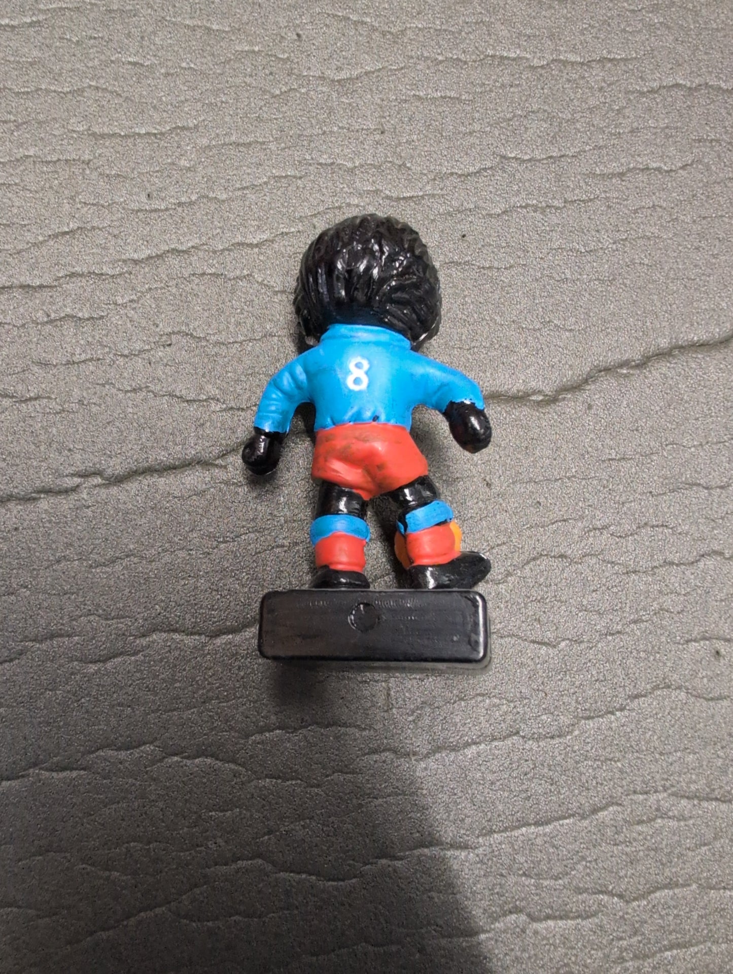 Plastic Footballer No8 Solid Base