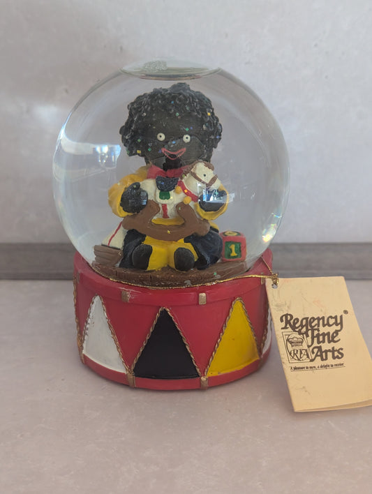 Regency Fine Arts Jolly Gollies Waterball New in Box