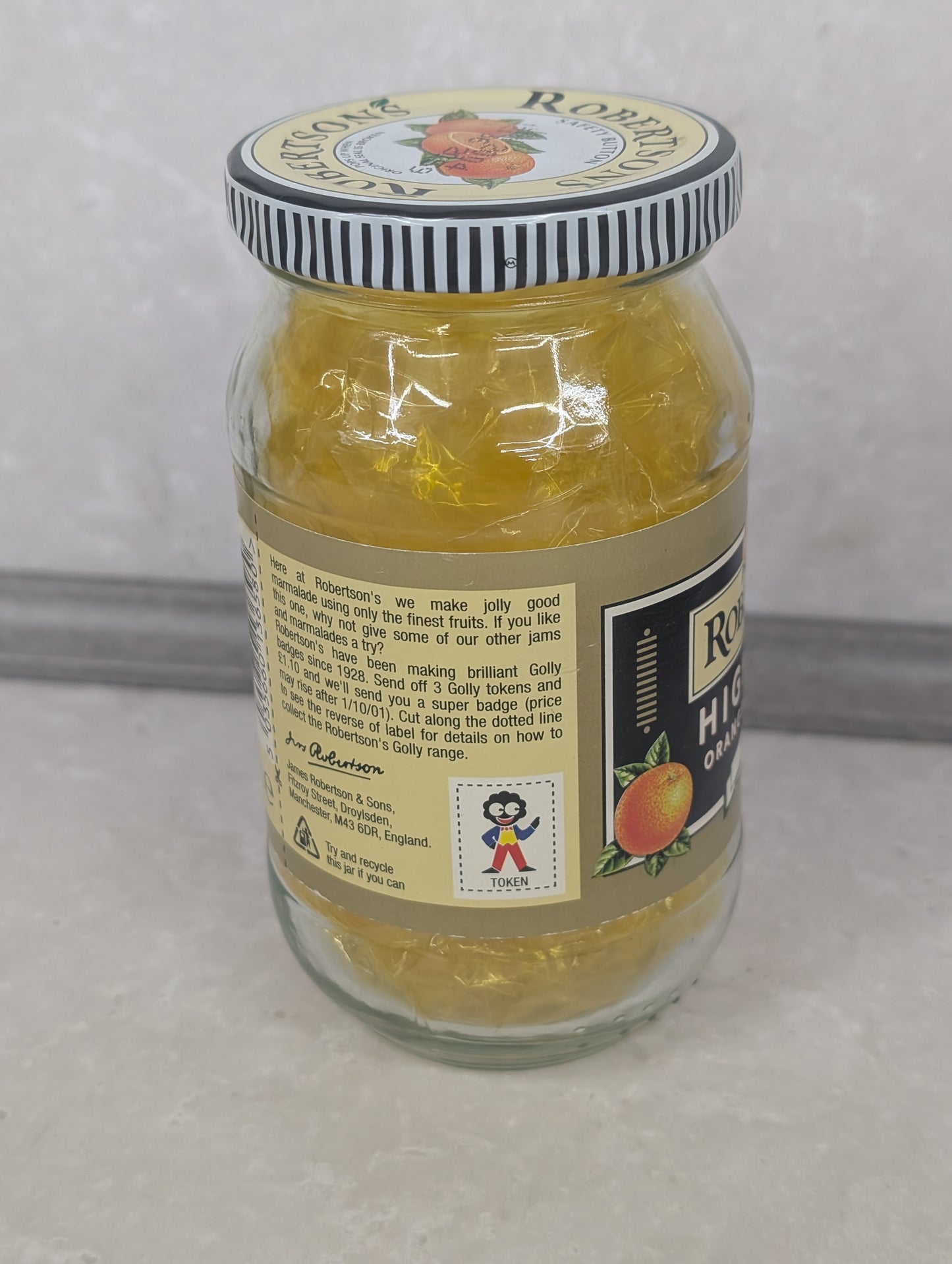 Robertsons Highland Orange Marmalade Jar with Lid and Golly Token