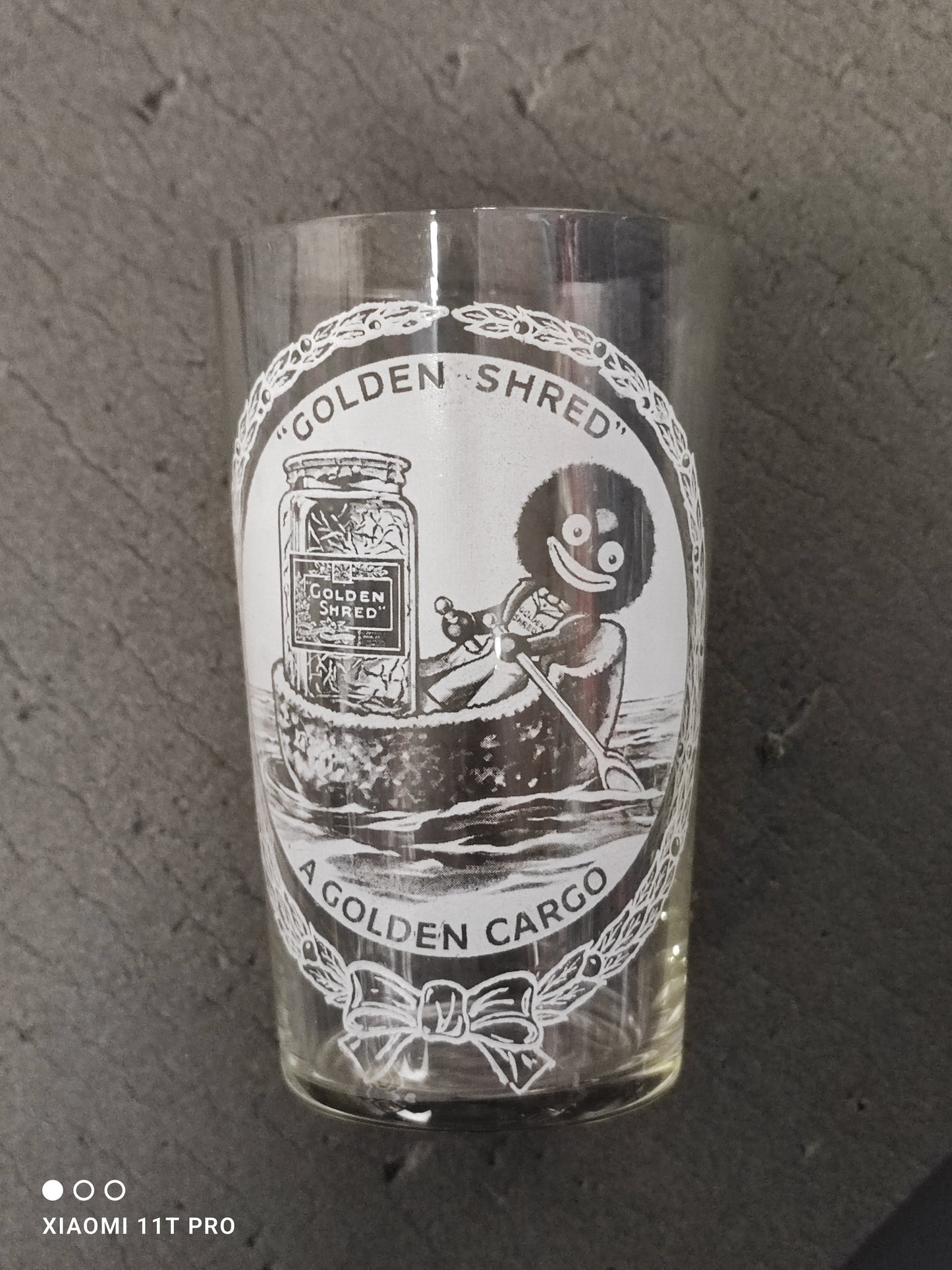 Robertsons Prewar Golden Cargo Glass