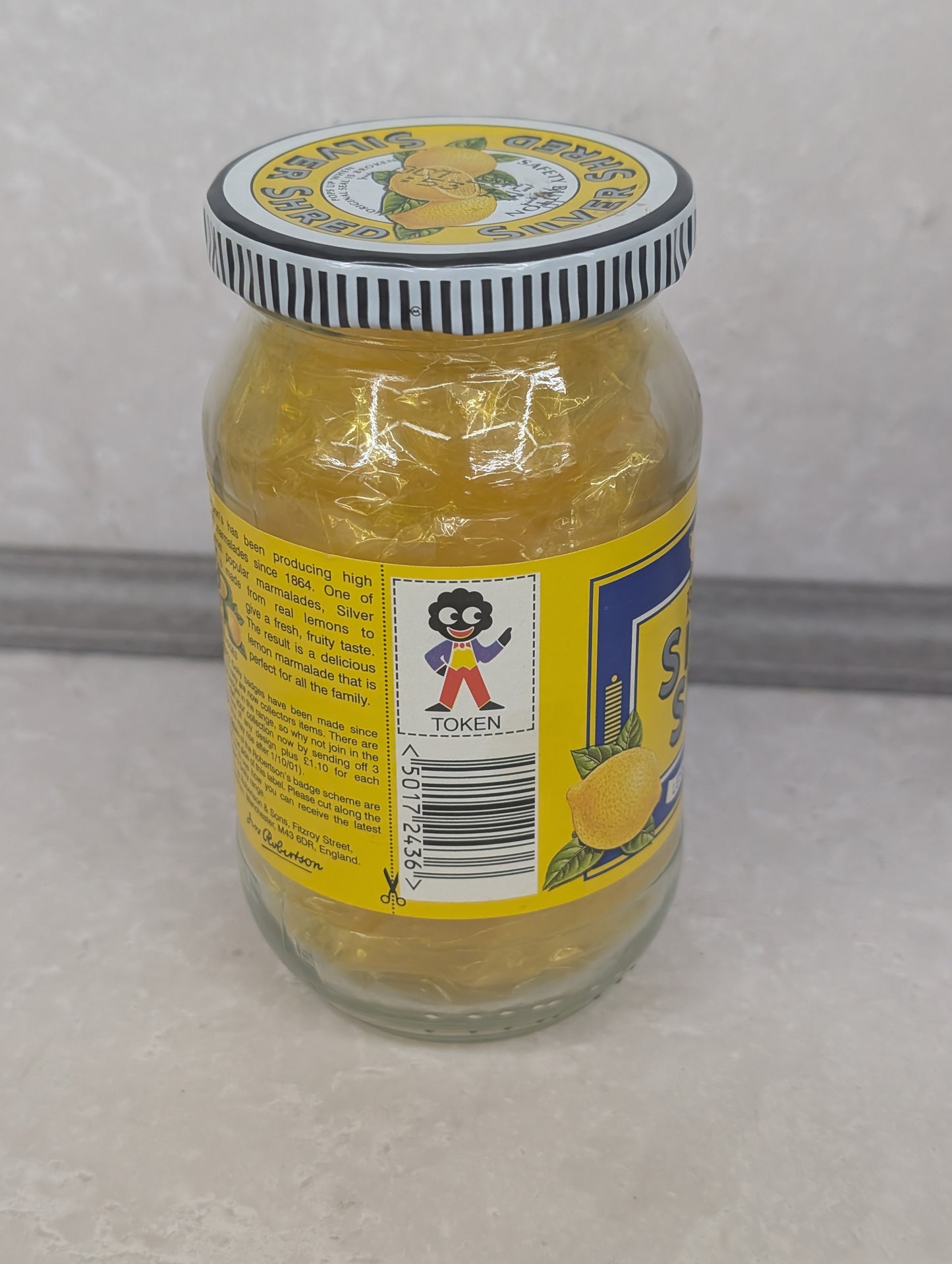 Robertsons Silver Shred Jar with Lid and Golly Token