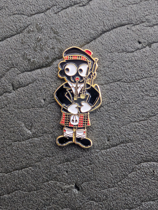 Scotland Bagpiper
