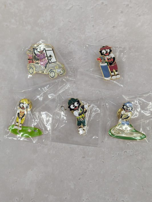 Set of 5 Non Robertson Golfing Badges by Vadok