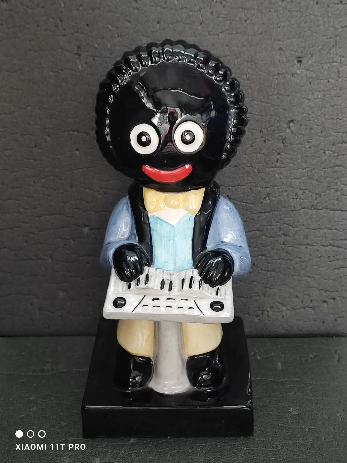 Show Special Keyboard Player by Carltonware