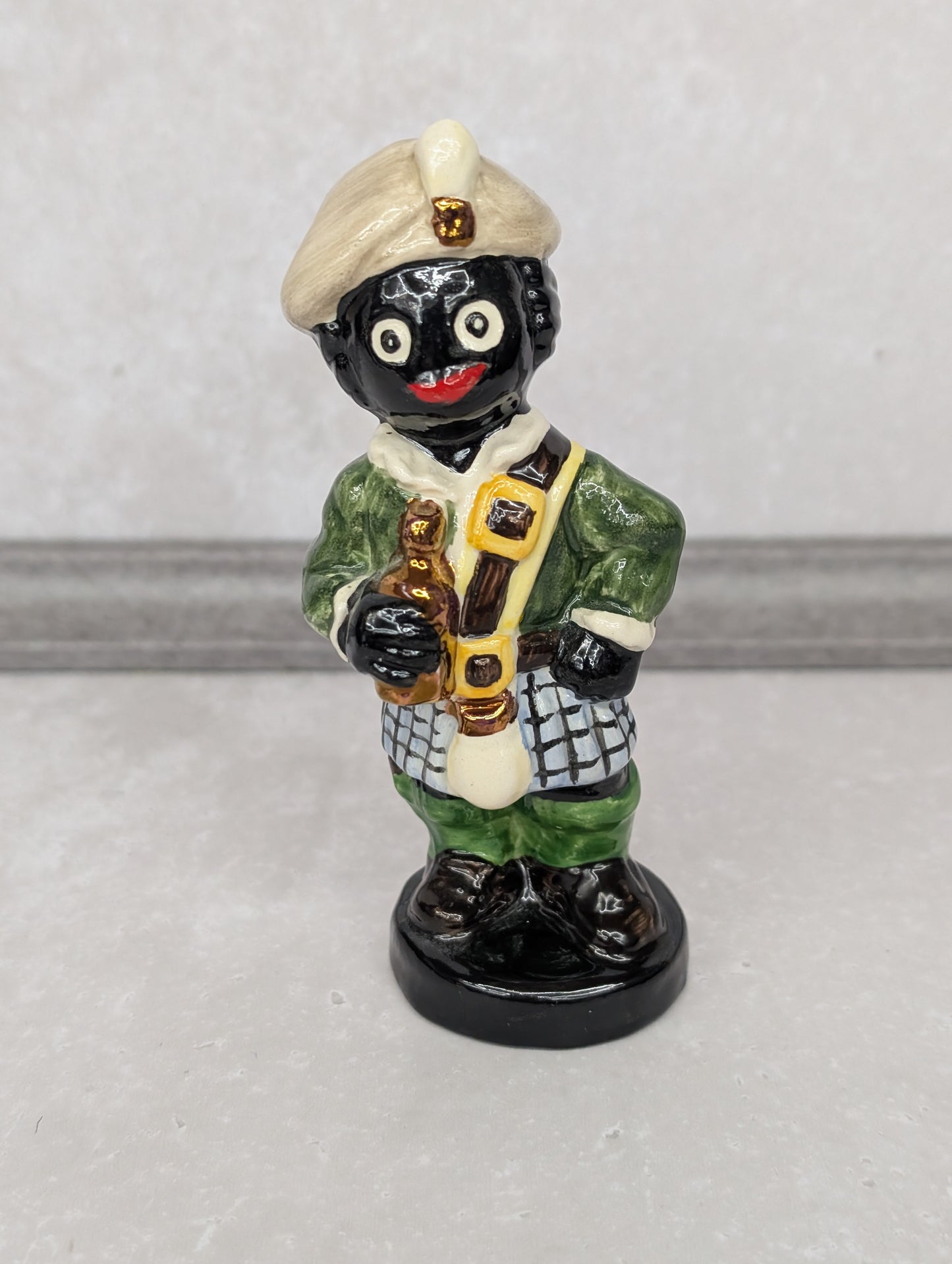 Small Black Base Scotsman by Carltonware