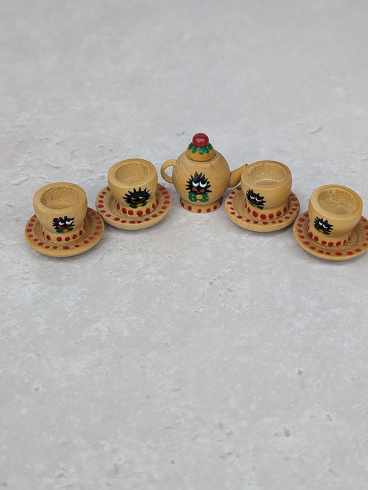 Small Dolls House Golly Wooden Tea Set