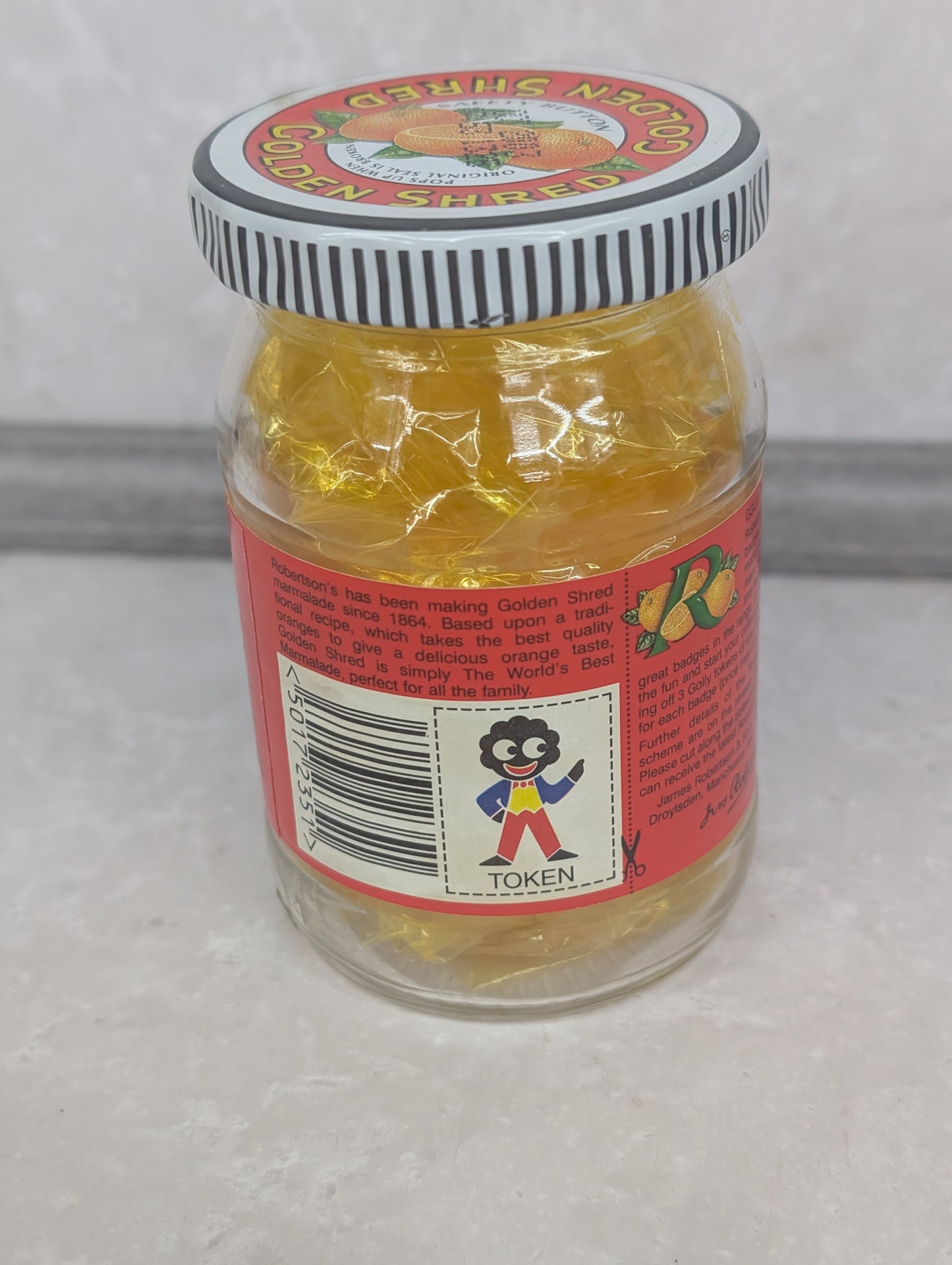 Small Robertsons Golden Shred Jar with Lid and Golly Token