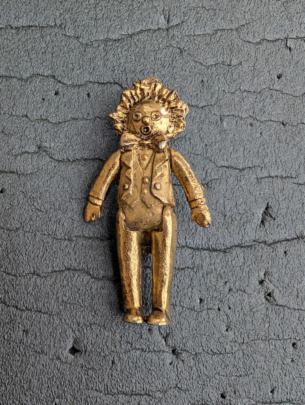 Yellow Metal/Bronze? Golly Pendant