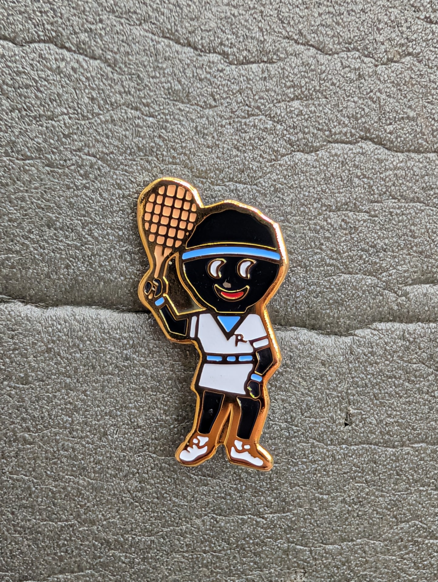 1990 Robertsons Tennis Player Badge START PRICE £1