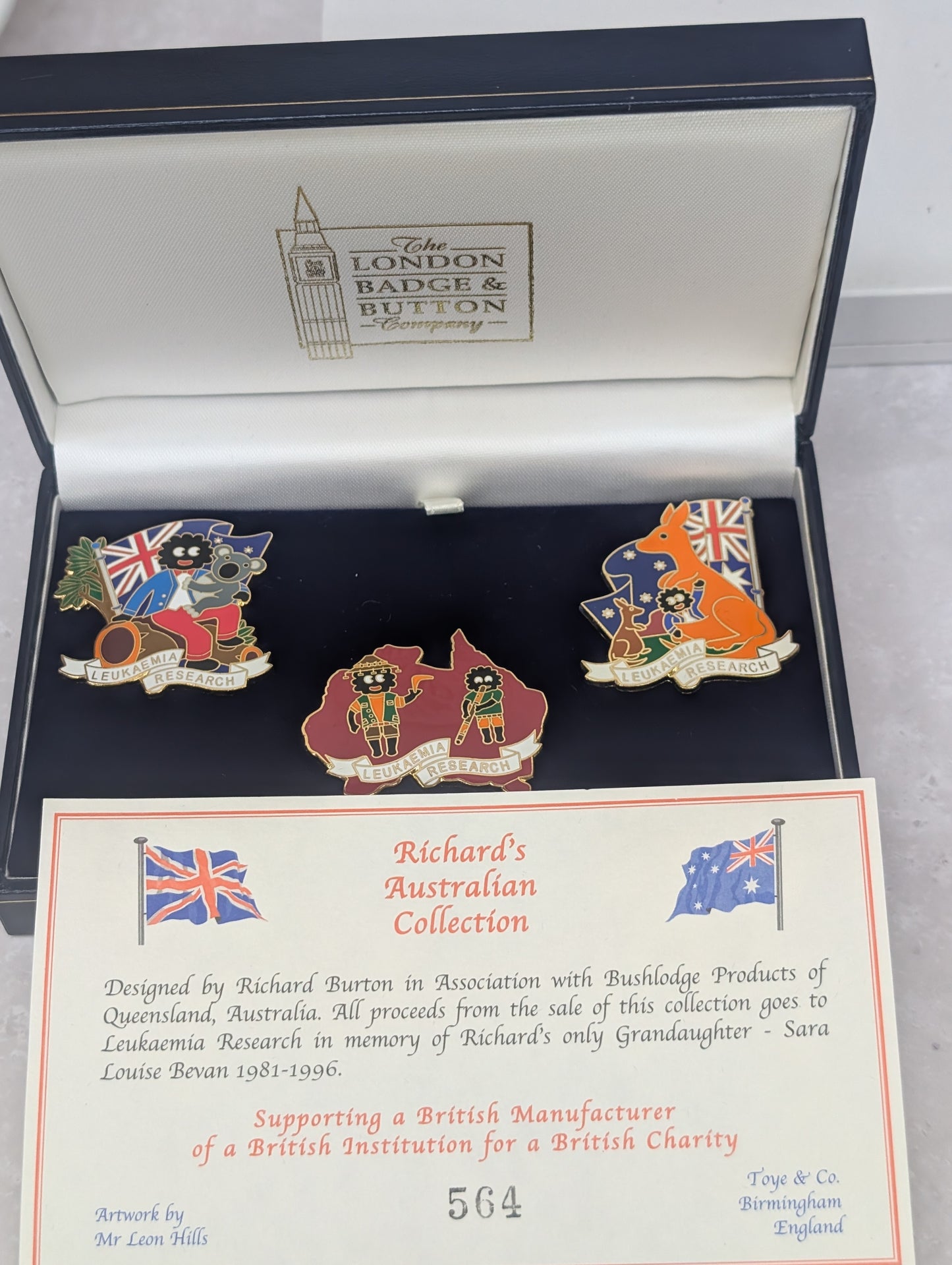 Richards Australia Collection Set of 3 Badges BOXED WITH CERT