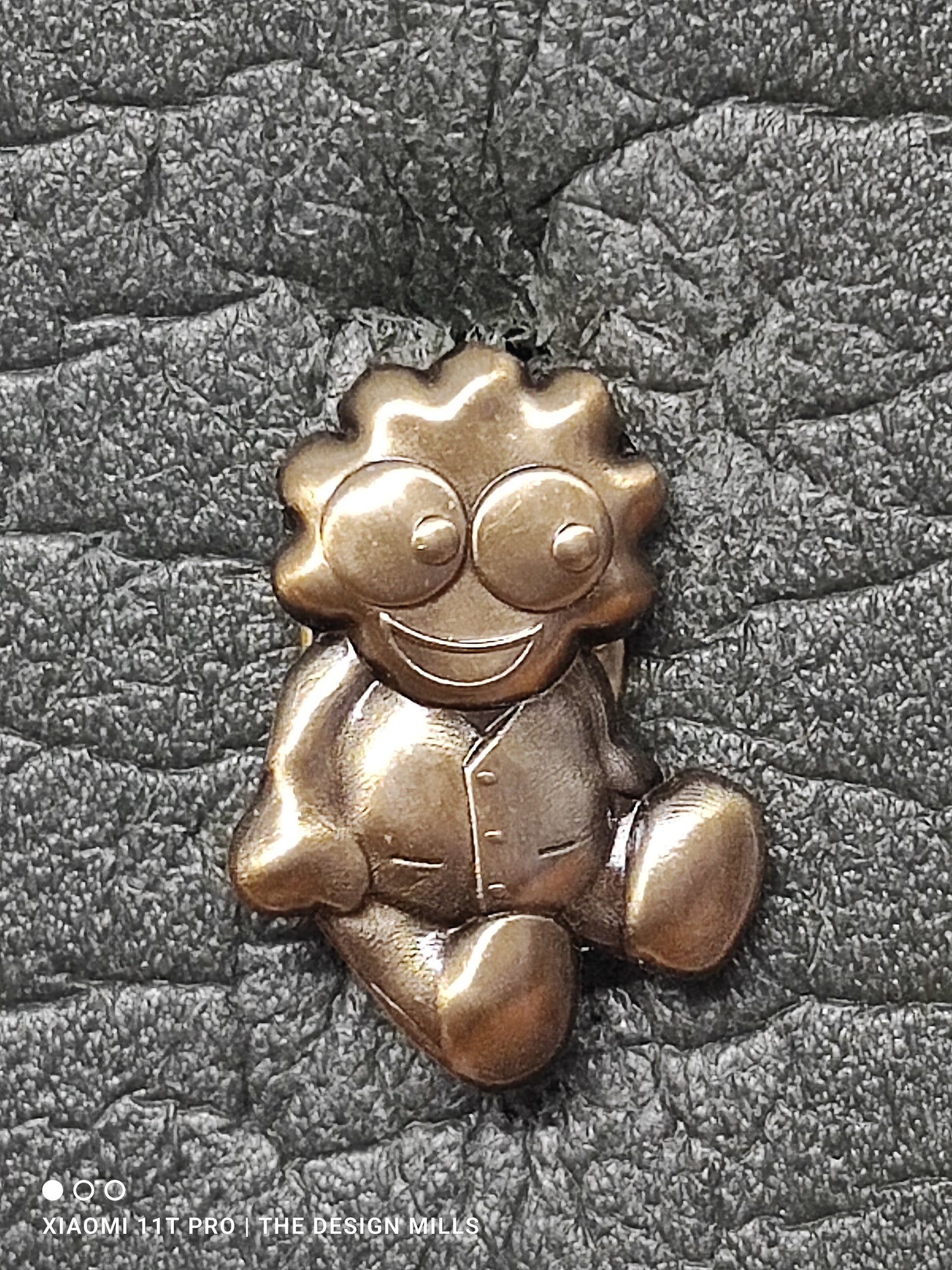 3D Golly in Antique Gold Finish