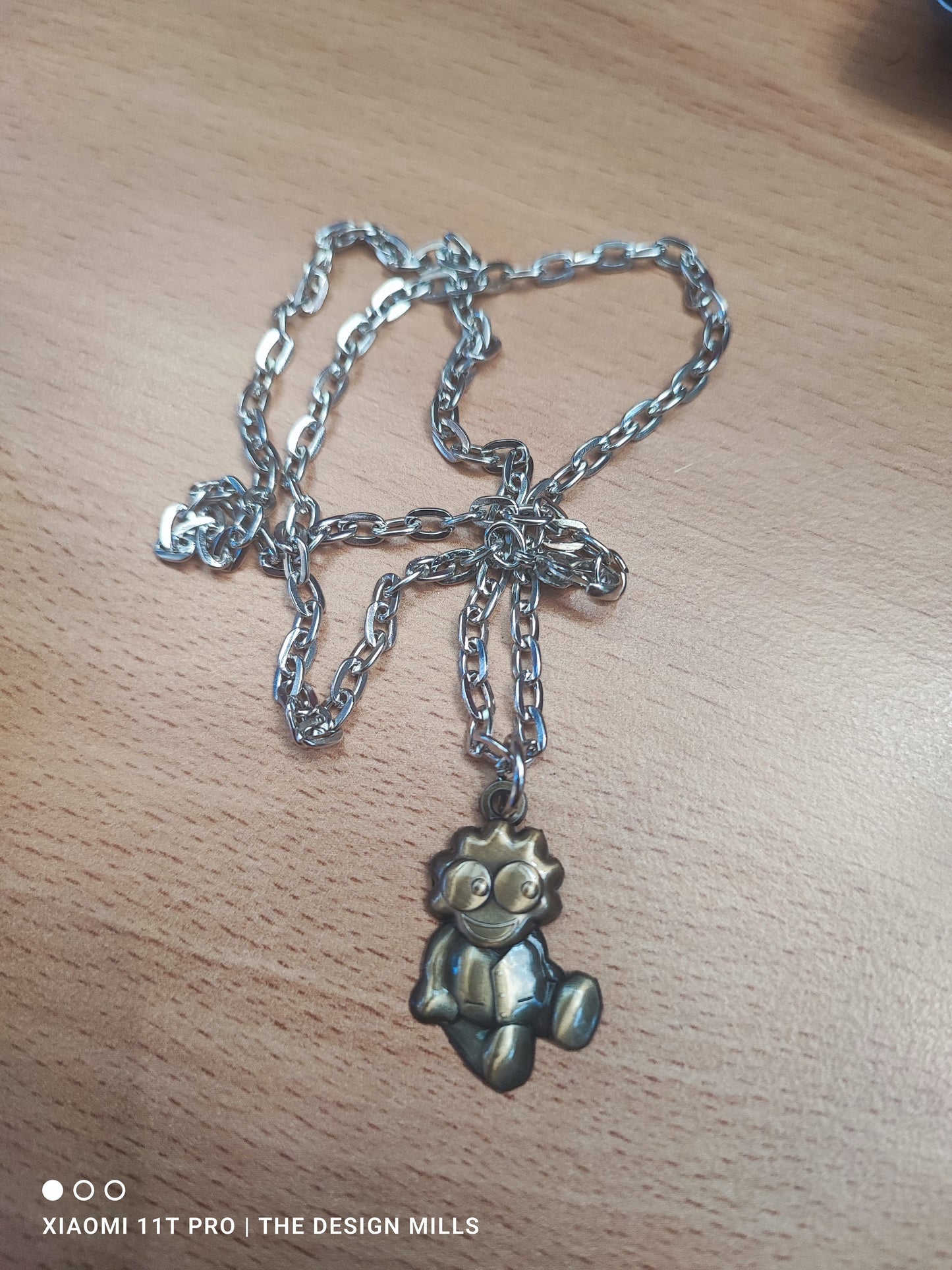 Antique Gold Coloured 3D Pendant on Chain