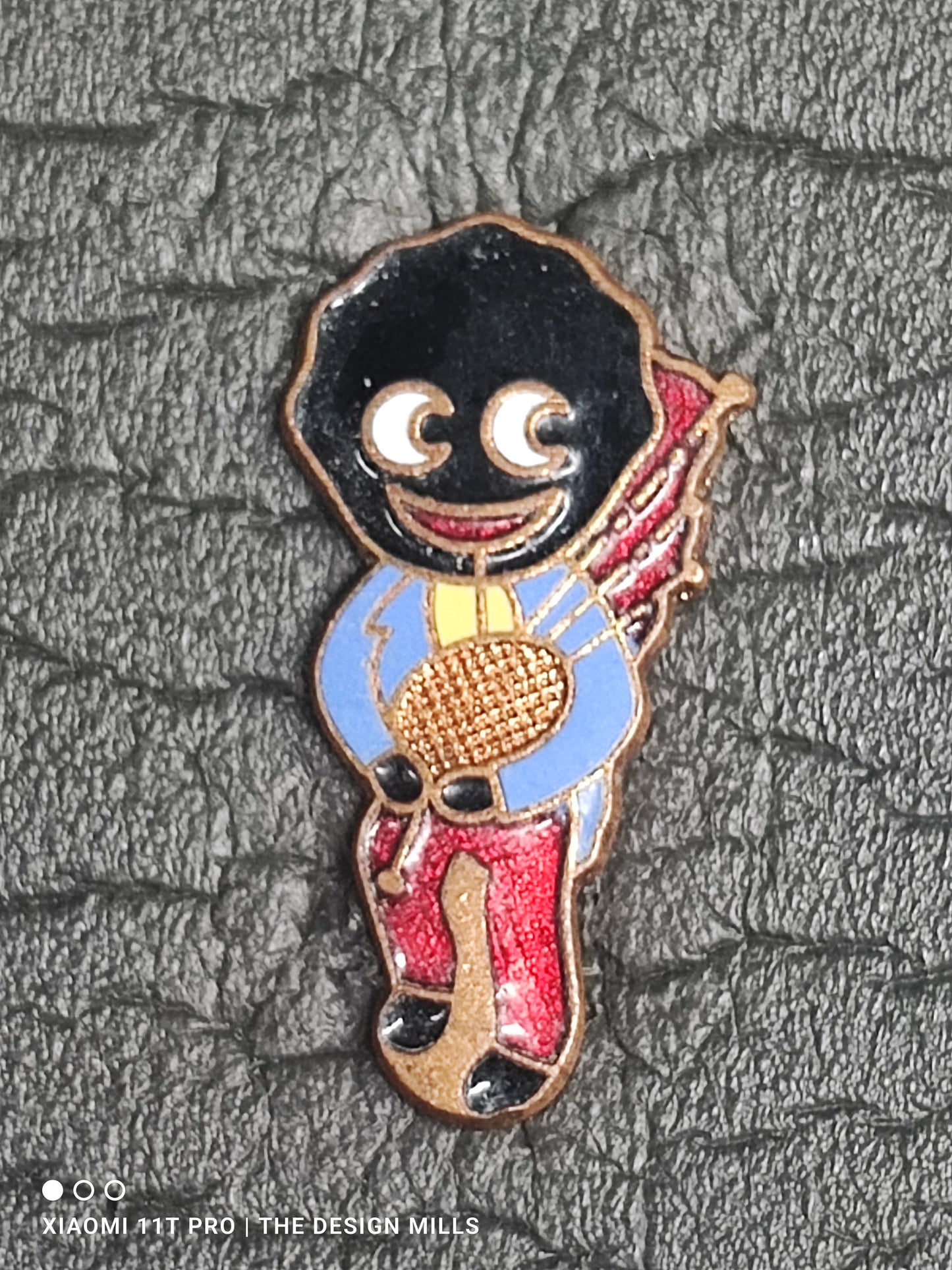 Bagpiper - Fattorini Unenamelled Bag Variant
