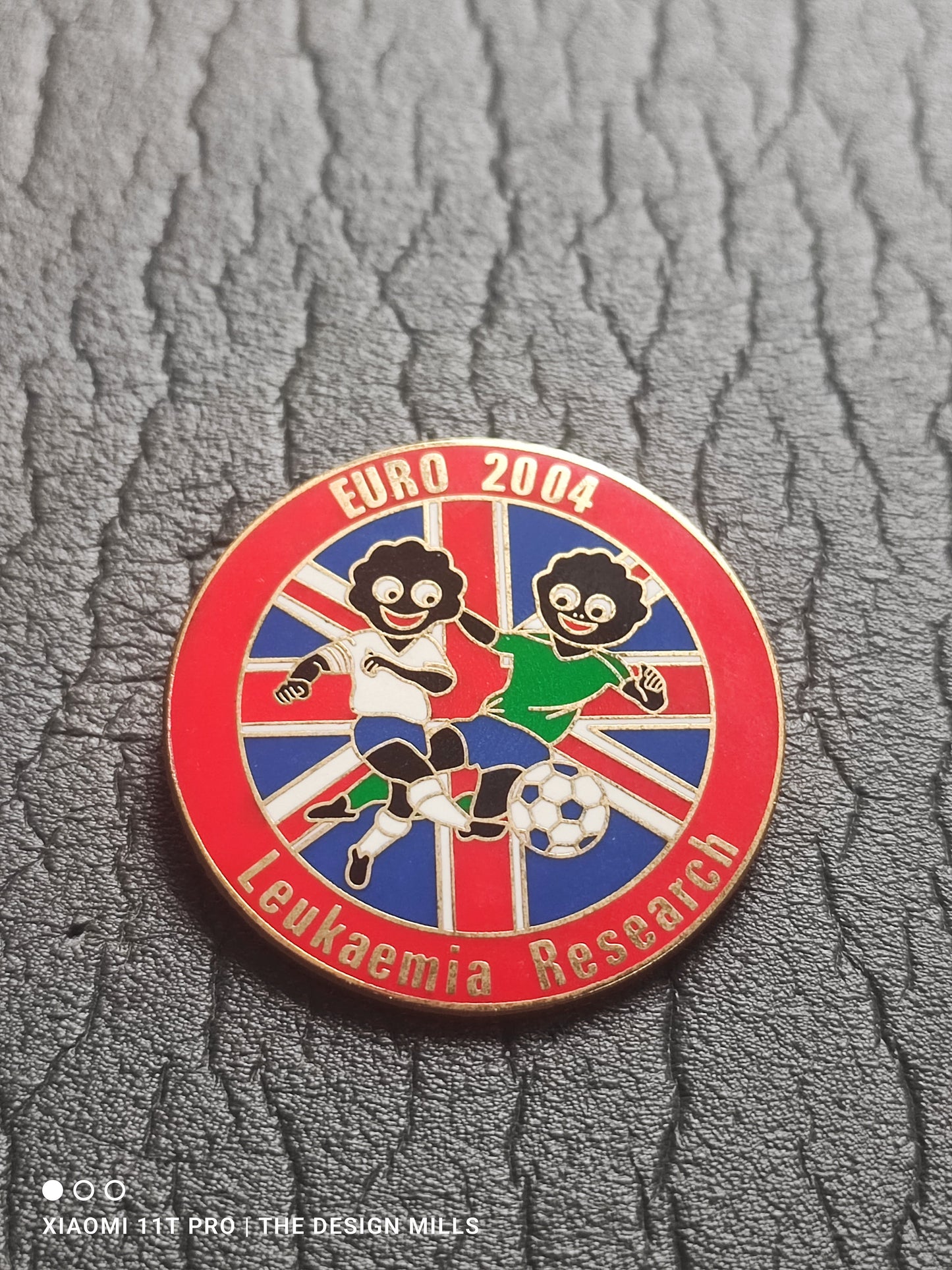 Euro 2004 Large Badge