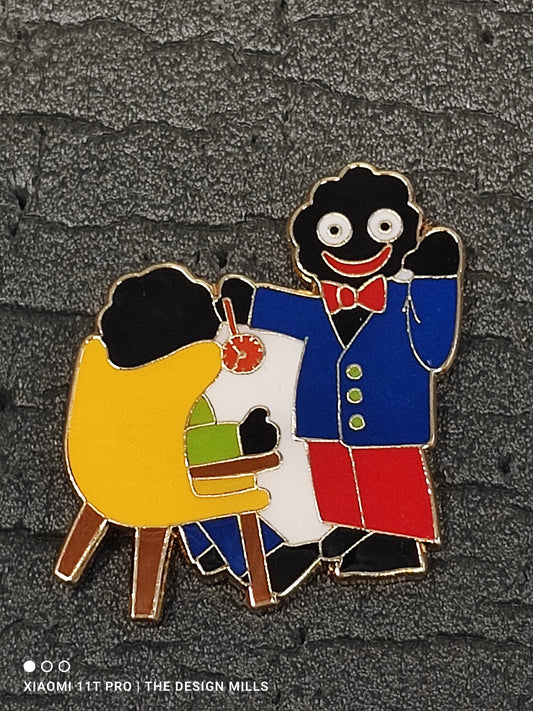 Hypnosis Badge Gold Base Metal