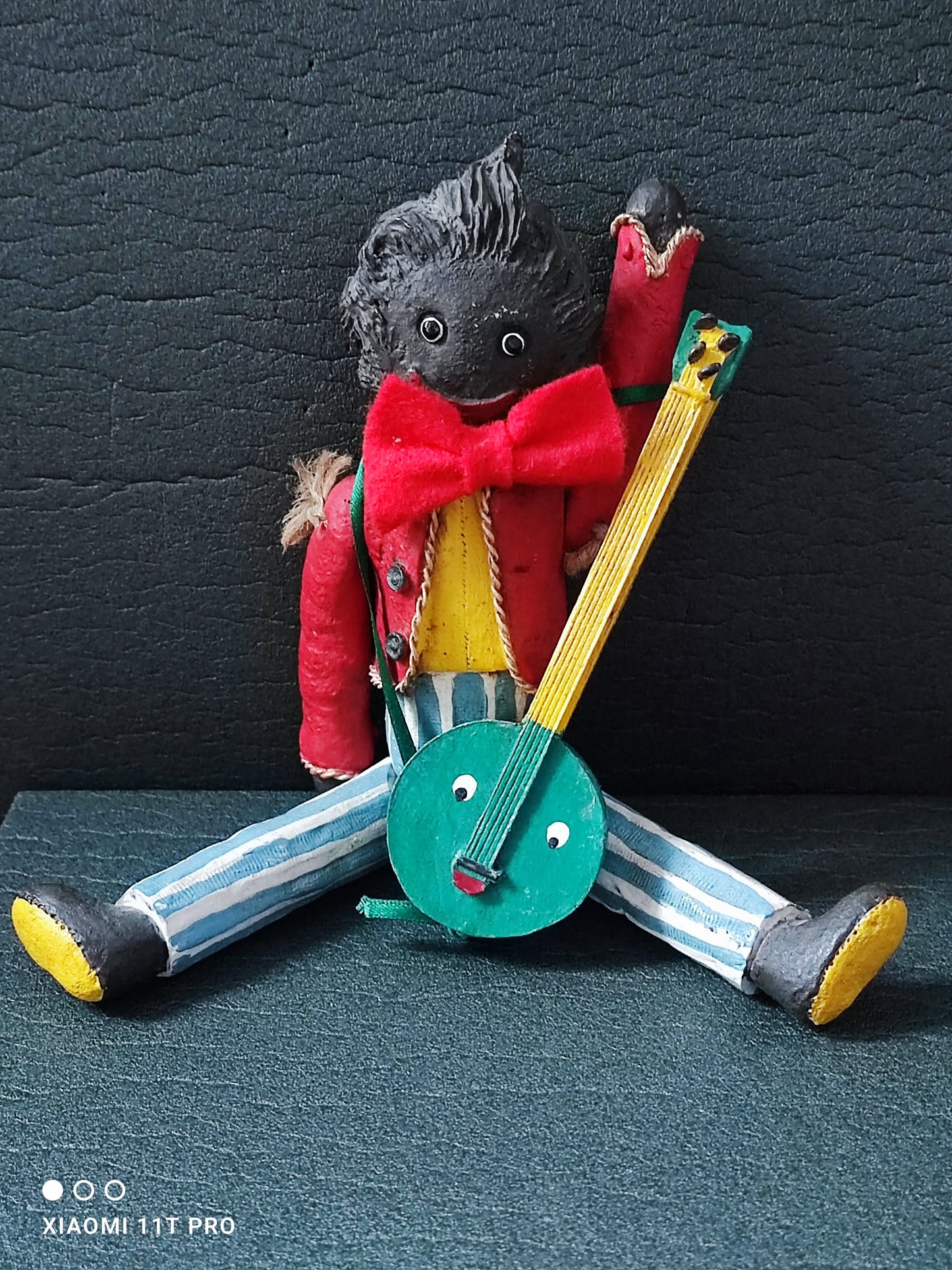 Large Jointed Golly Figure with Banjo - Peter Fagan Colourbox