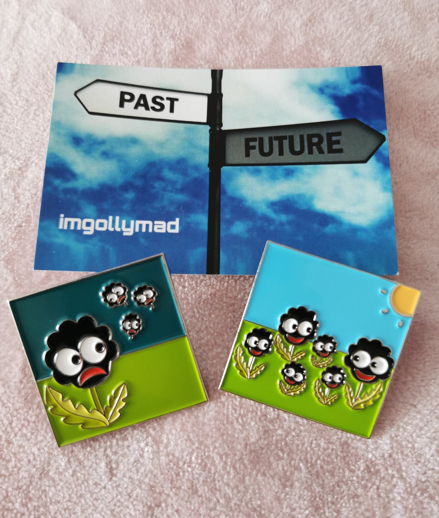 Moving Forward Pair of Badges image - GollyBadges.com