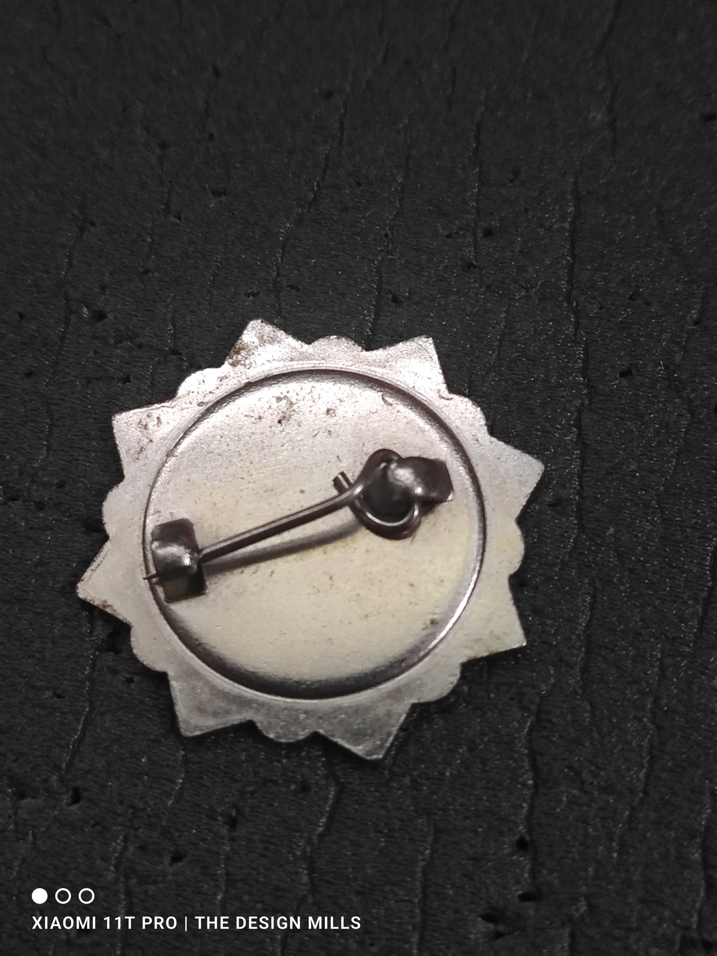 Sitting Golly Brooch